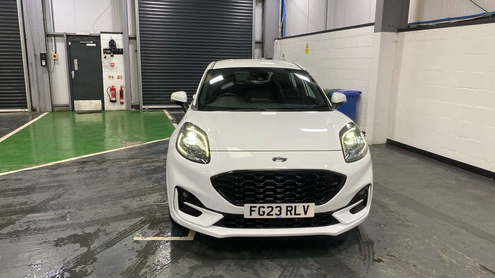 A 2023 FORD PUMA 1.0 EcoBoost Hybrid mHEV ST-Line A 2023 FORD PUMA 1.0 EcoBoost Hybrid mHEV ST-Line
