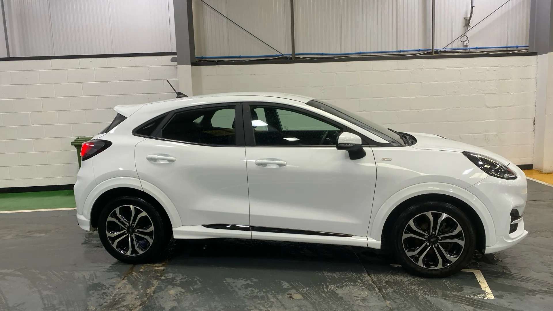 A 2023 FORD PUMA 1.0 EcoBoost Hybrid mHEV ST-Line A 2023 FORD PUMA 1.0 EcoBoost Hybrid mHEV ST-Line
