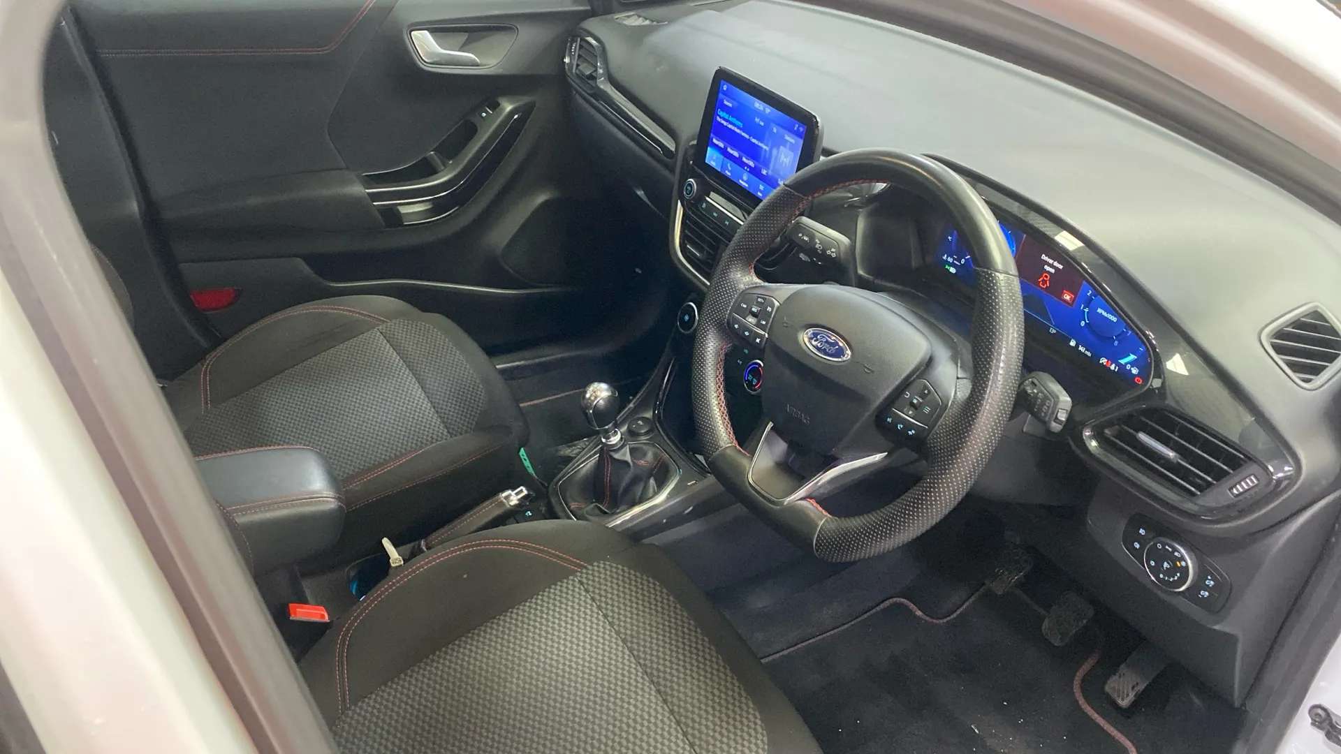 A 2023 FORD PUMA 1.0 EcoBoost Hybrid mHEV ST-Line A 2023 FORD PUMA 1.0 EcoBoost Hybrid mHEV ST-Line