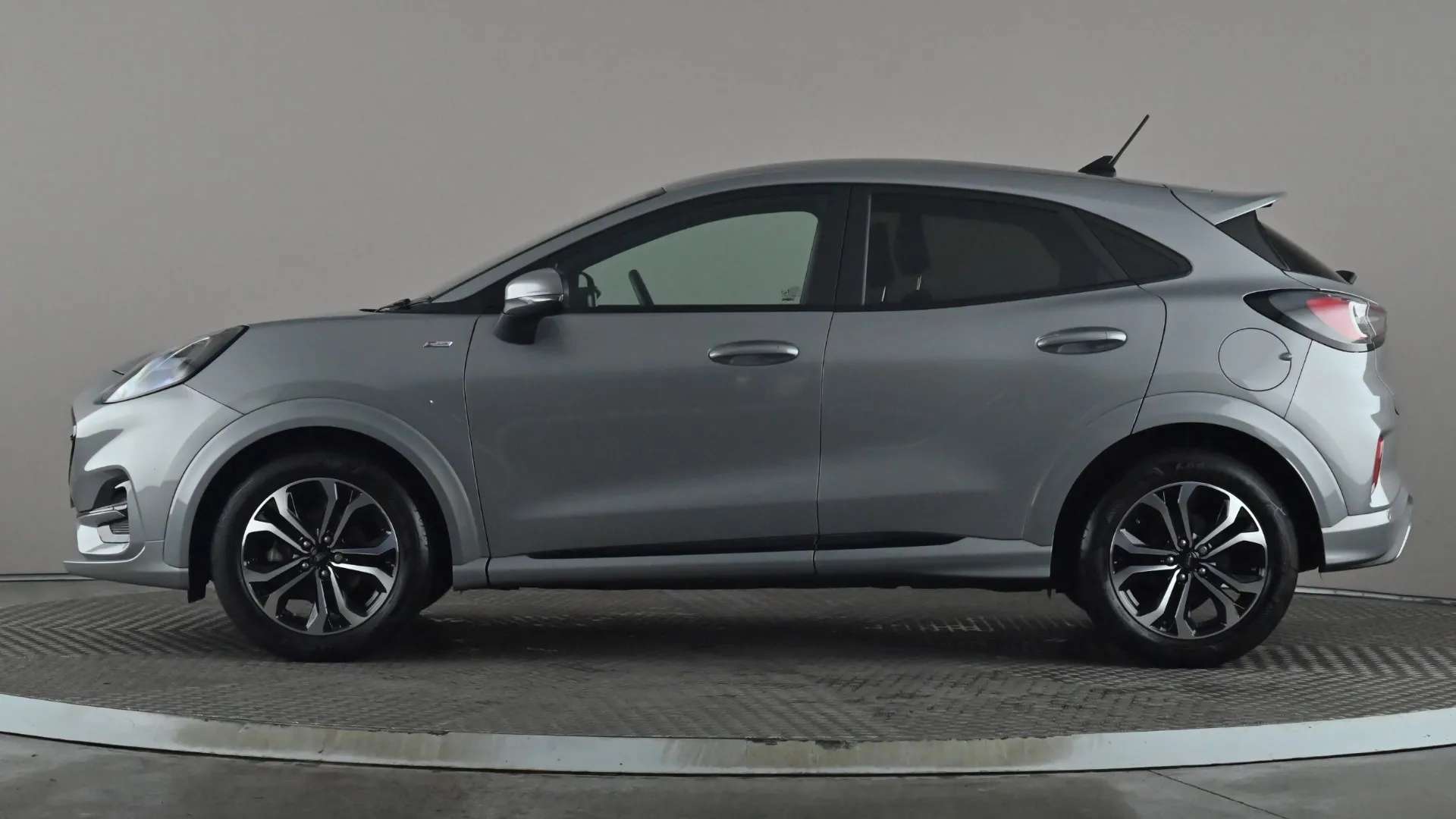 A 2023 FORD PUMA 1.0 EcoBoost Hybrid mHEV ST-Line A 2023 FORD PUMA 1.0 EcoBoost Hybrid mHEV ST-Line