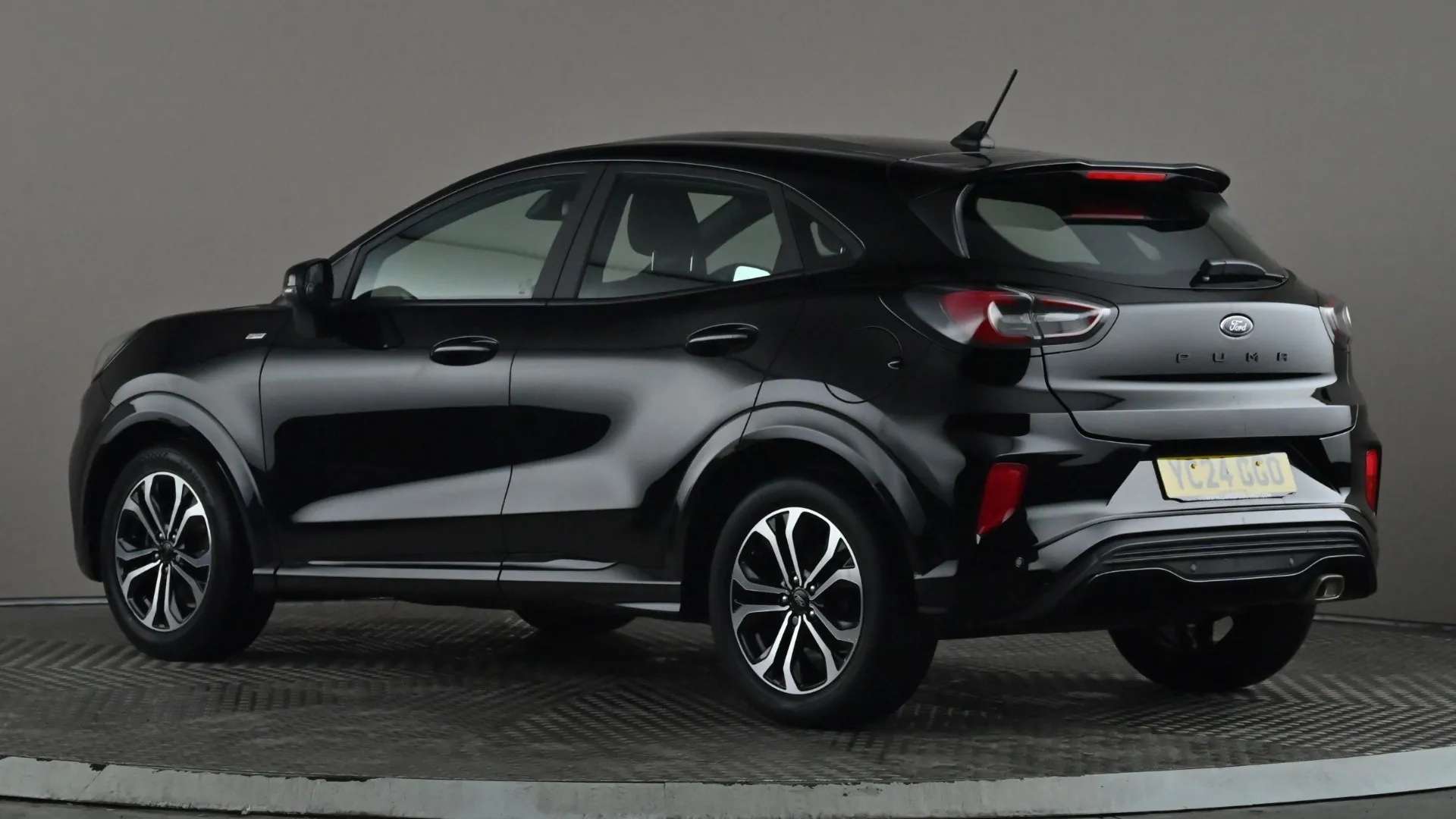 A 2024 FORD PUMA 1.0 EcoBoost Hybrid mHEV ST-Line A 2024 FORD PUMA 1.0 EcoBoost Hybrid mHEV ST-Line