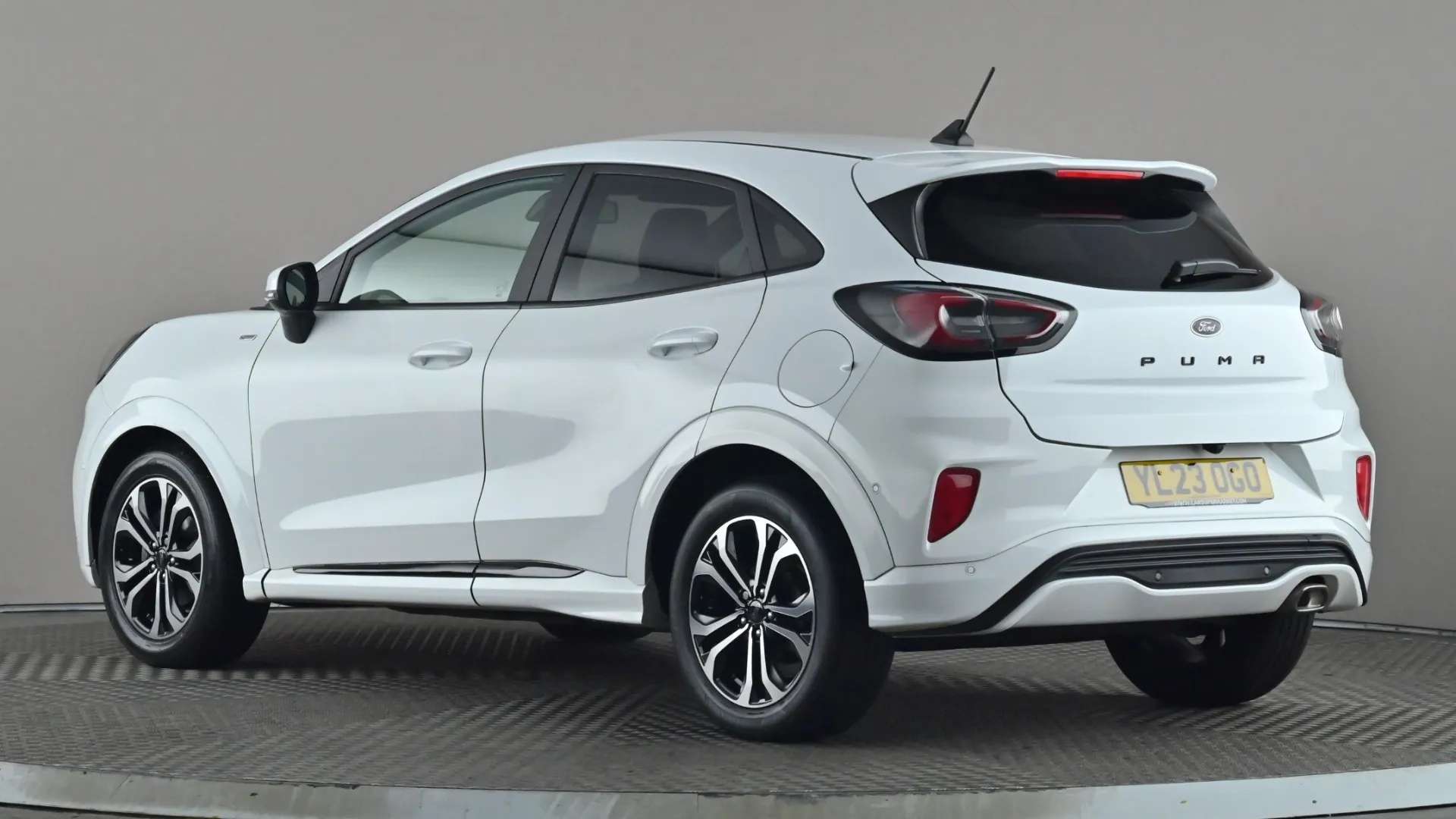 A 2023 FORD PUMA 1.0 EcoBoost Hybrid mHEV ST-Line A 2023 FORD PUMA 1.0 EcoBoost Hybrid mHEV ST-Line