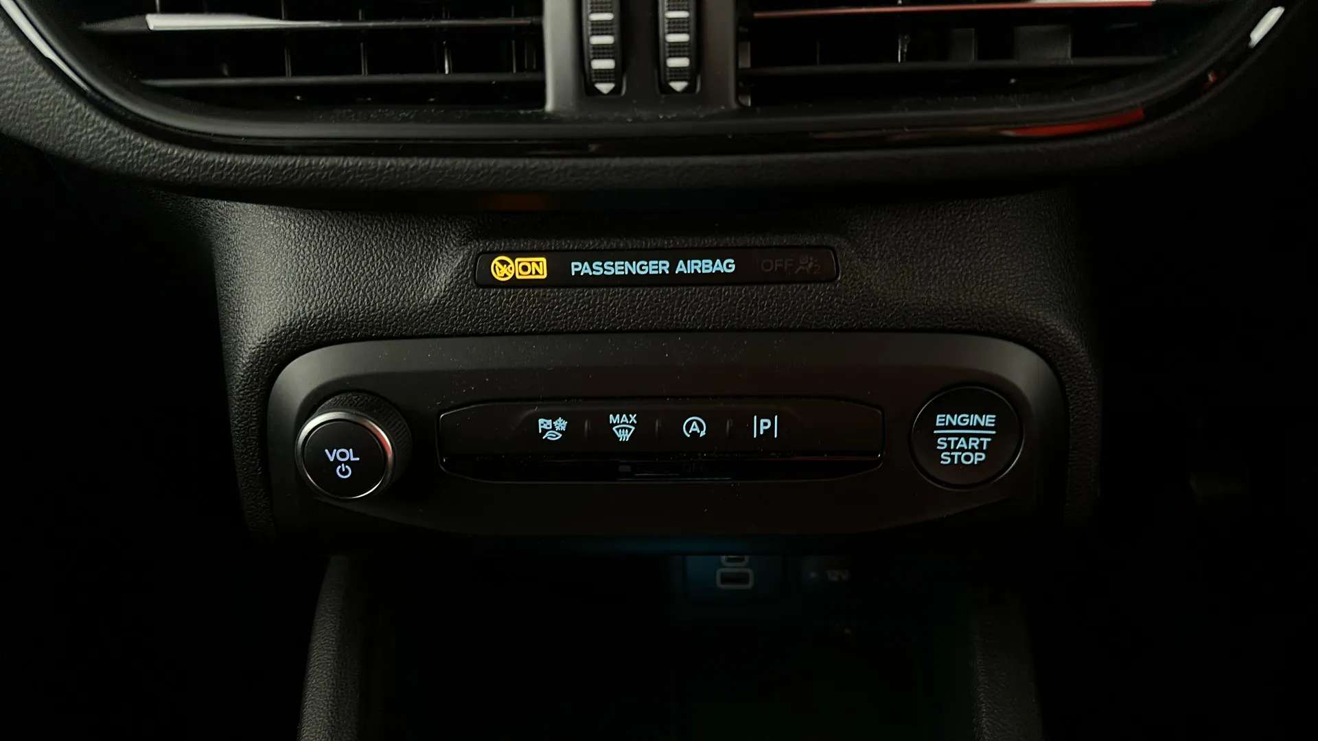 2024 FORD FOCUS 2024 FORD FOCUS