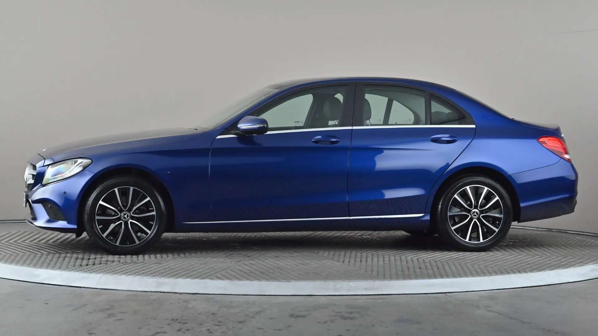 A 2019 MERCEDES-BENZ C CLASS C220d SE 9G-Tronic A 2019 MERCEDES-BENZ C CLASS C220d SE 9G-Tronic