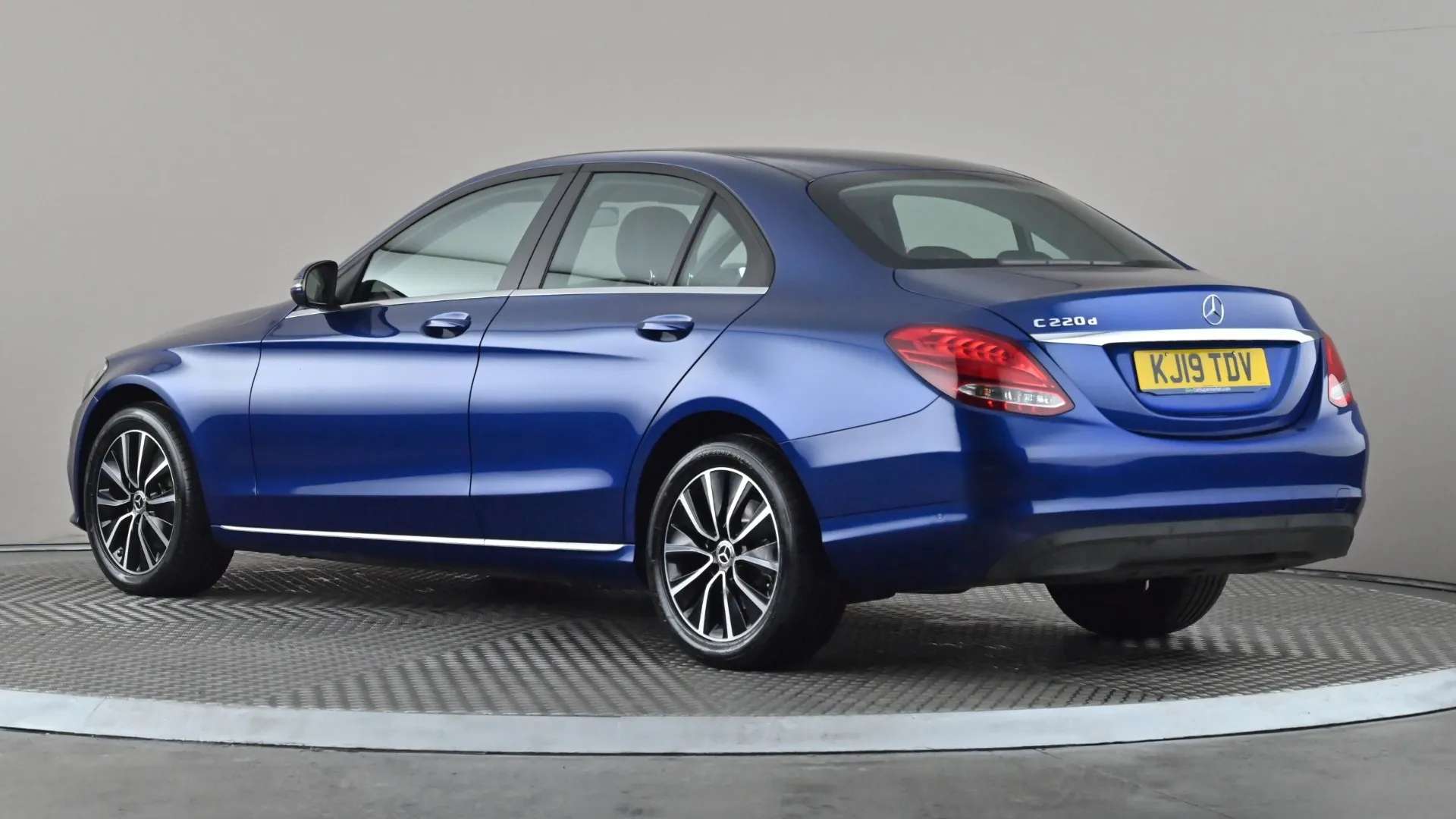 A 2019 MERCEDES-BENZ C CLASS C220d SE 9G-Tronic A 2019 MERCEDES-BENZ C CLASS C220d SE 9G-Tronic