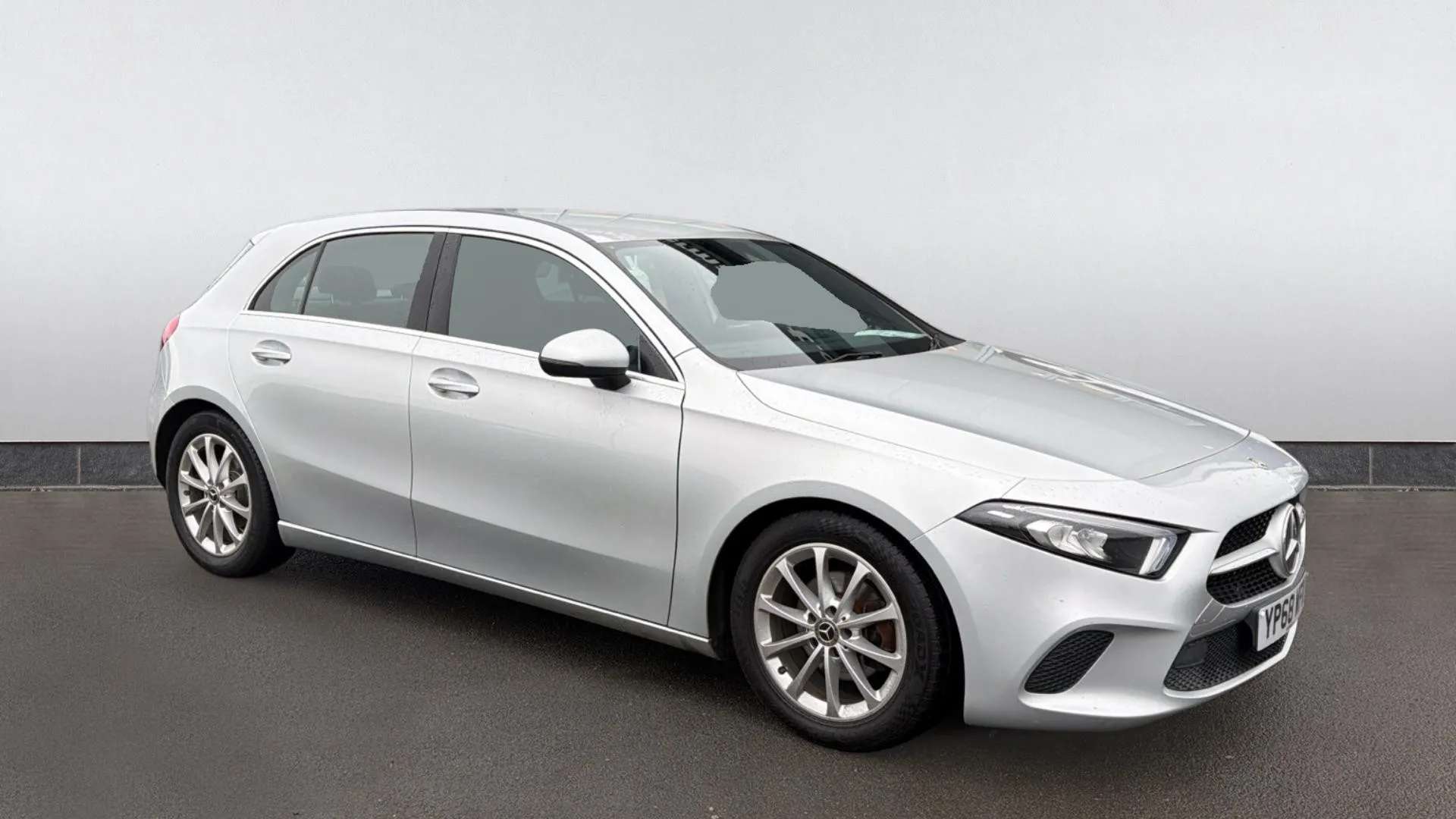 A 2018 MERCEDES-BENZ A CLASS A180d Sport Auto A 2018 MERCEDES-BENZ A CLASS A180d Sport Auto