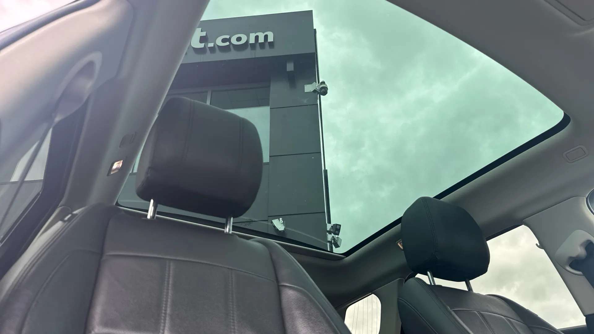 2019 LAND ROVER RANGE ROVER EVOQUE 2019 LAND ROVER RANGE ROVER EVOQUE
