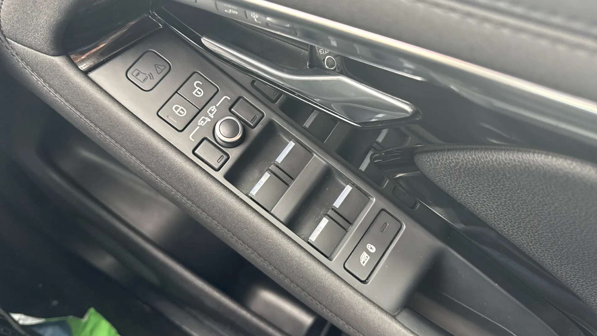 2019 LAND ROVER RANGE ROVER EVOQUE 2019 LAND ROVER RANGE ROVER EVOQUE