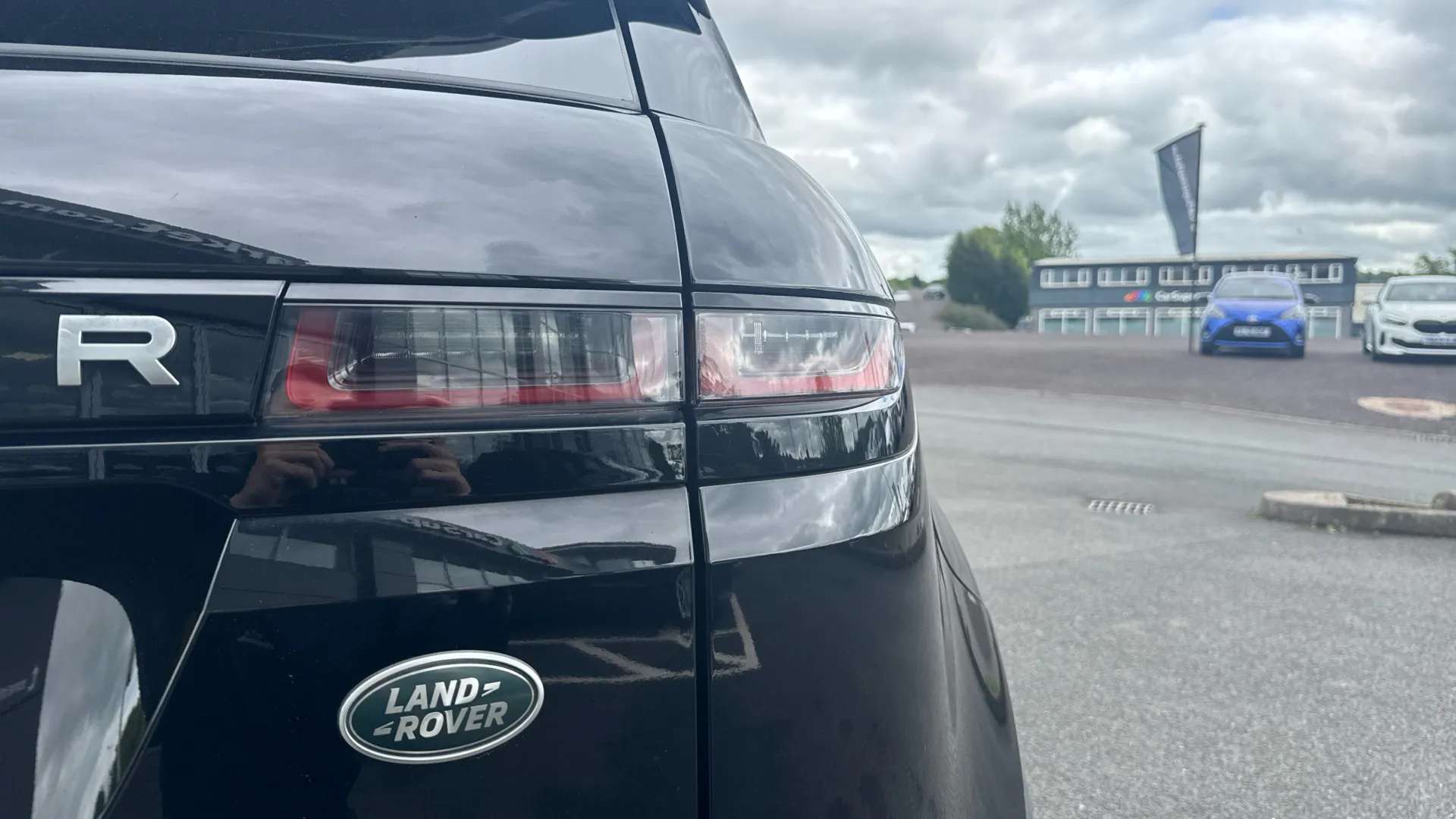 2019 LAND ROVER RANGE ROVER EVOQUE 2019 LAND ROVER RANGE ROVER EVOQUE