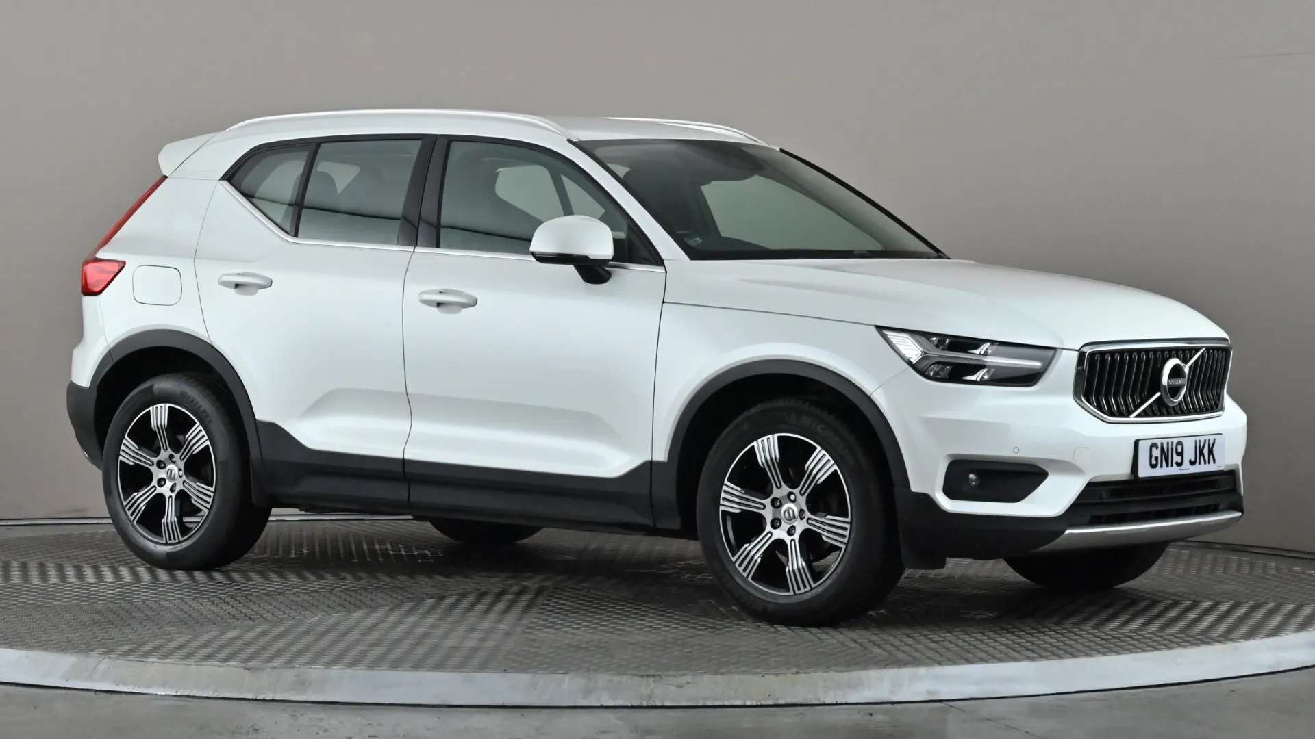 A 2019 VOLVO XC40 2.0 D3 Inscription A 2019 VOLVO XC40 2.0 D3 Inscription