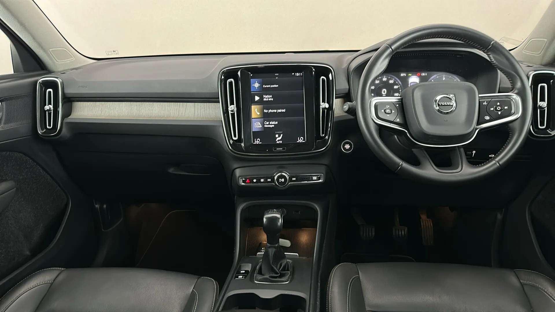 2019 VOLVO XC40 2019 VOLVO XC40