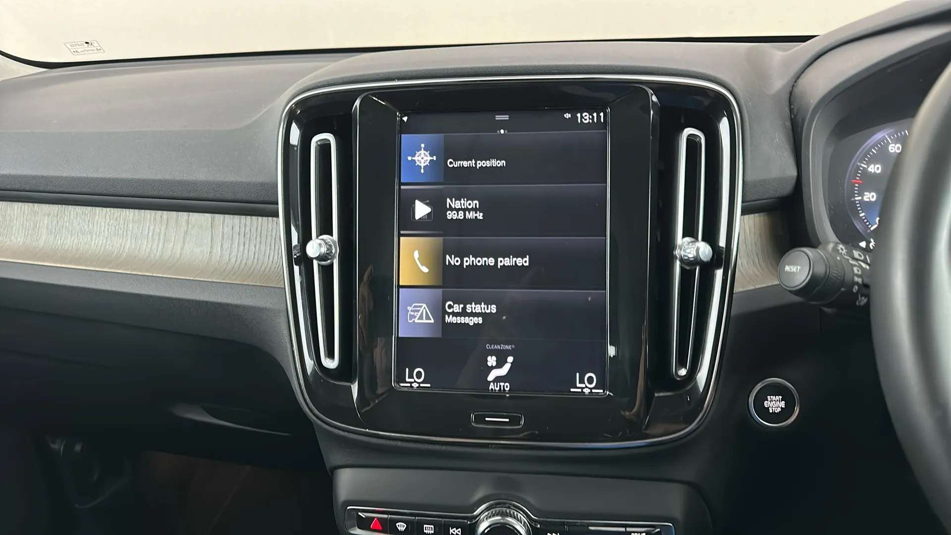 2019 VOLVO XC40 2019 VOLVO XC40