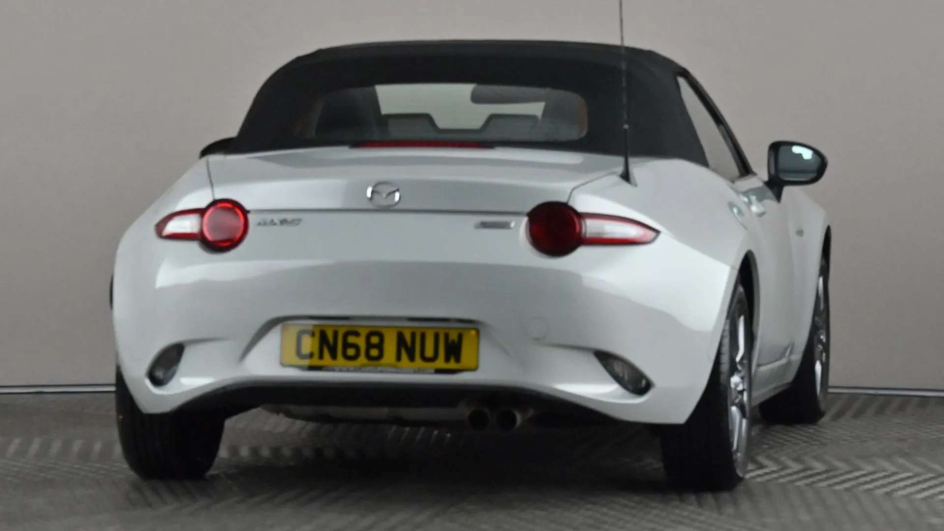 2018 MAZDA MX-5 2018 MAZDA MX-5