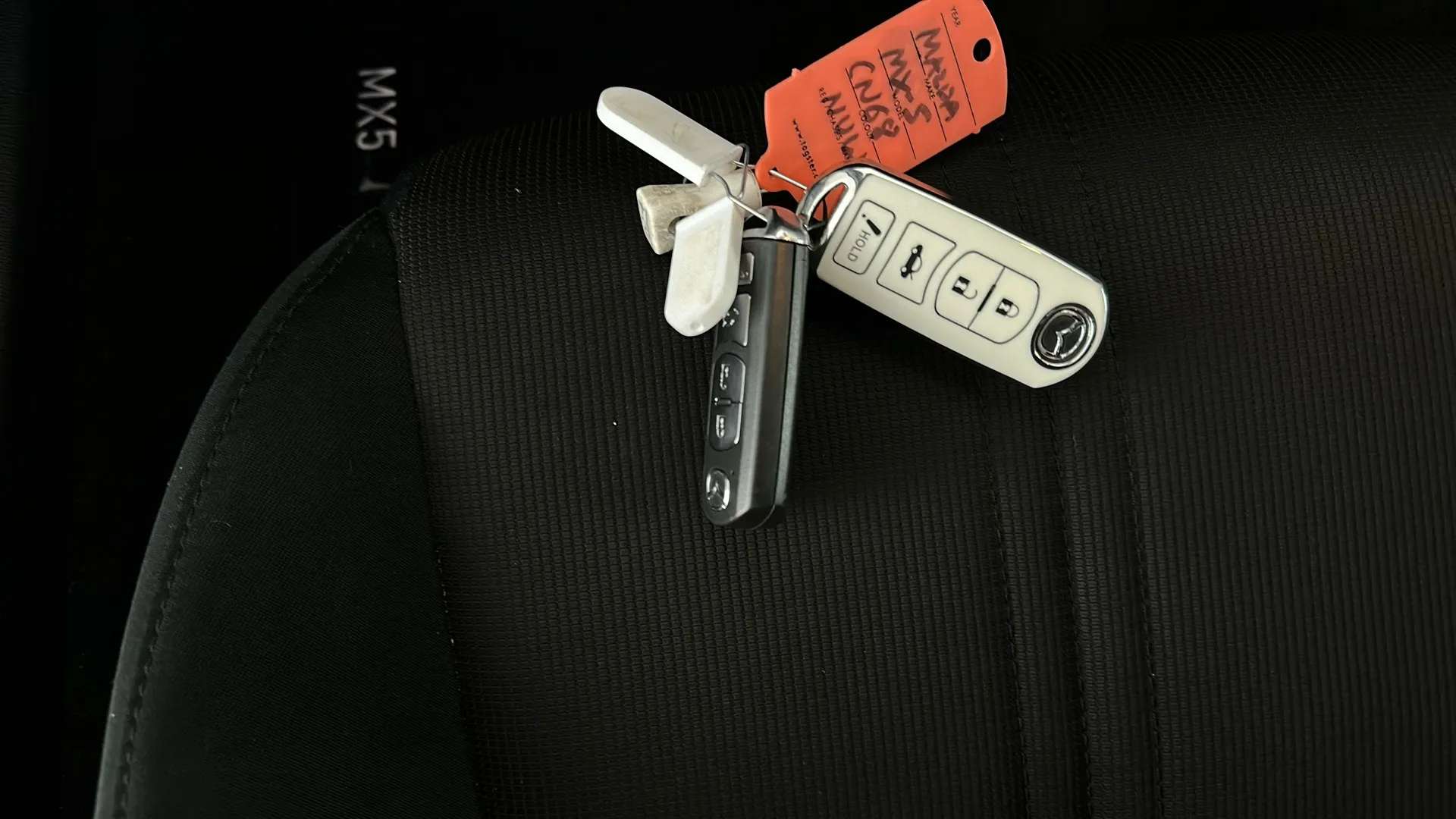 2018 MAZDA MX-5 2018 MAZDA MX-5