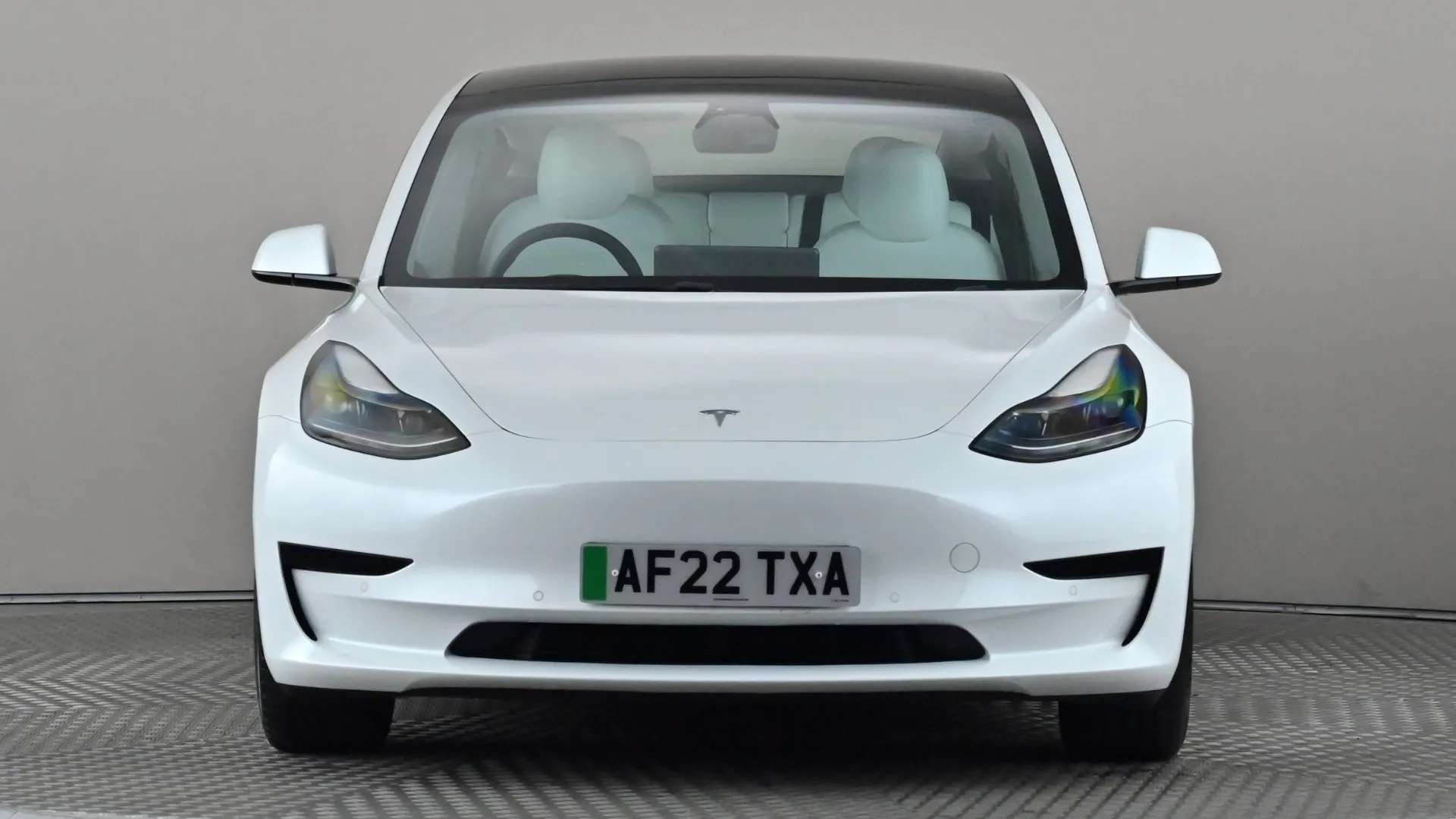 A 2022 TESLA MODEL 3 Standard Plus Auto A 2022 TESLA MODEL 3 Standard Plus Auto