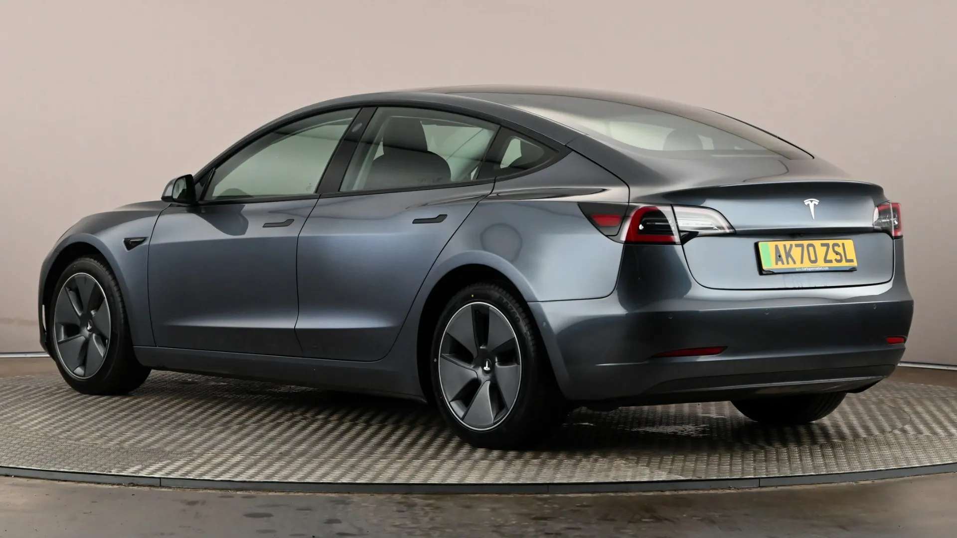 A 2021 TESLA MODEL 3 Standard Plus Auto A 2021 TESLA MODEL 3 Standard Plus Auto
