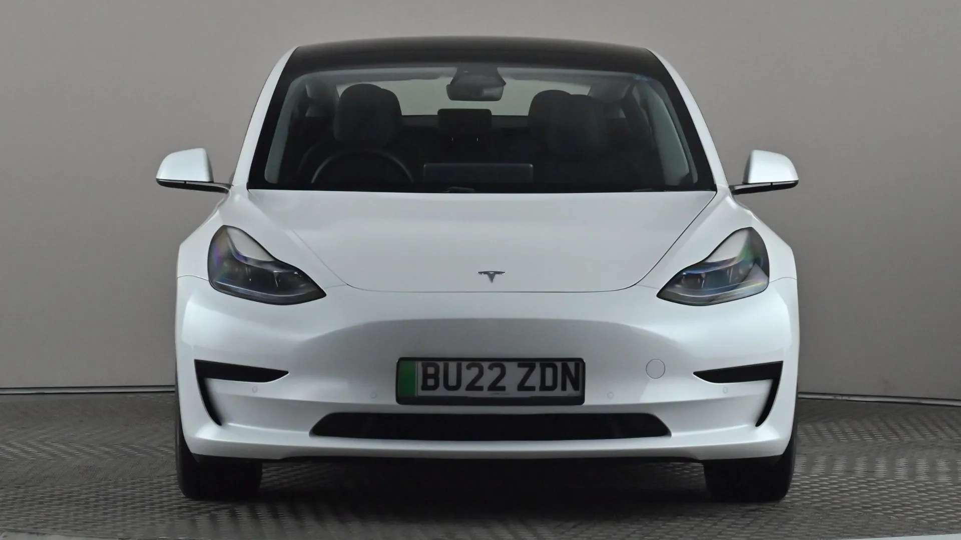 A 2022 TESLA MODEL 3 Standard Plus Auto A 2022 TESLA MODEL 3 Standard Plus Auto