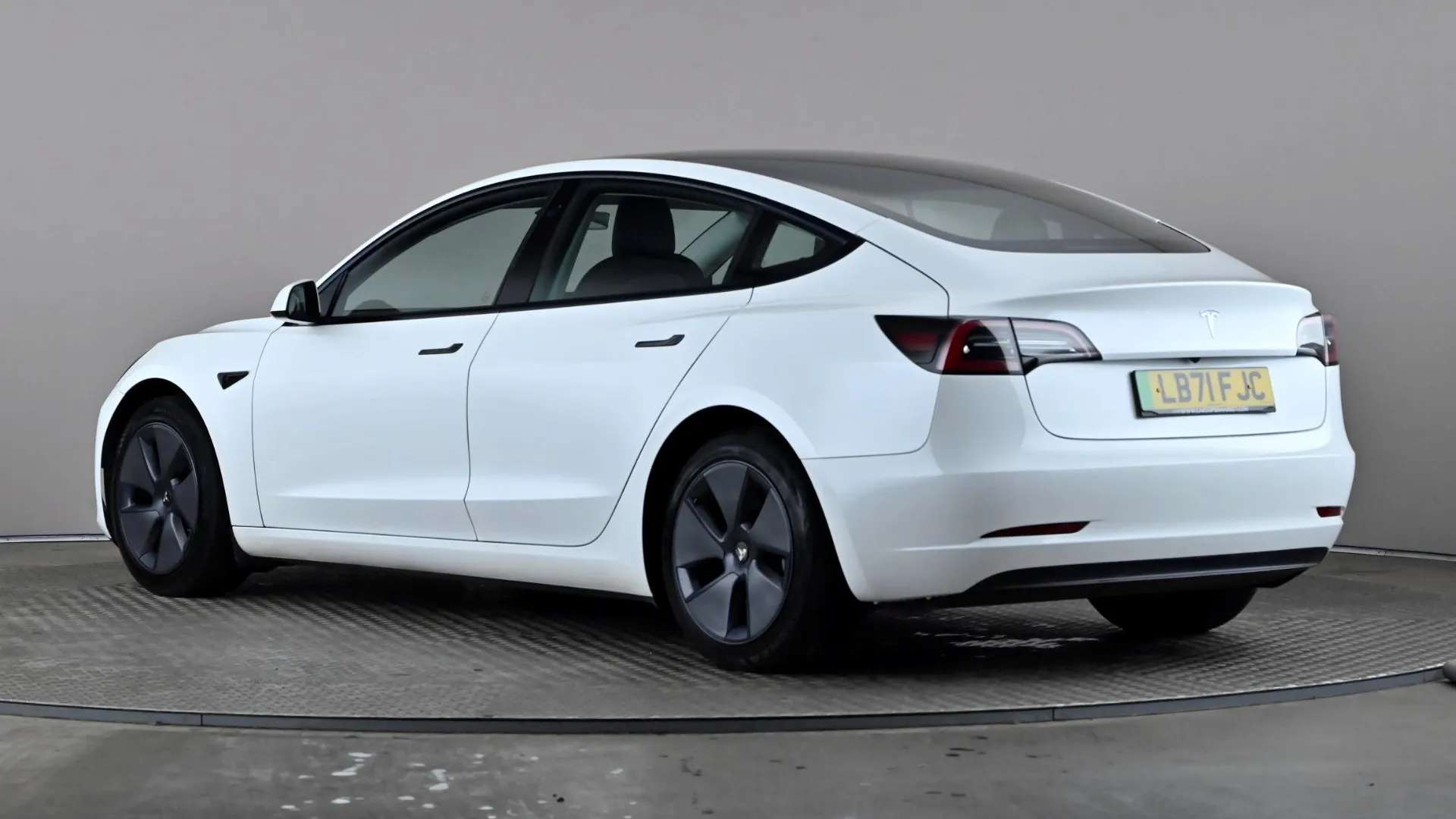 A 2021 TESLA MODEL 3 Standard Plus Auto A 2021 TESLA MODEL 3 Standard Plus Auto