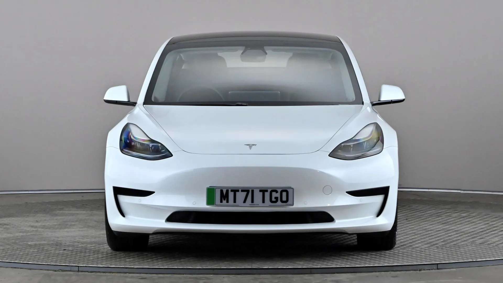 A 2021 TESLA MODEL 3 Standard Plus Auto A 2021 TESLA MODEL 3 Standard Plus Auto