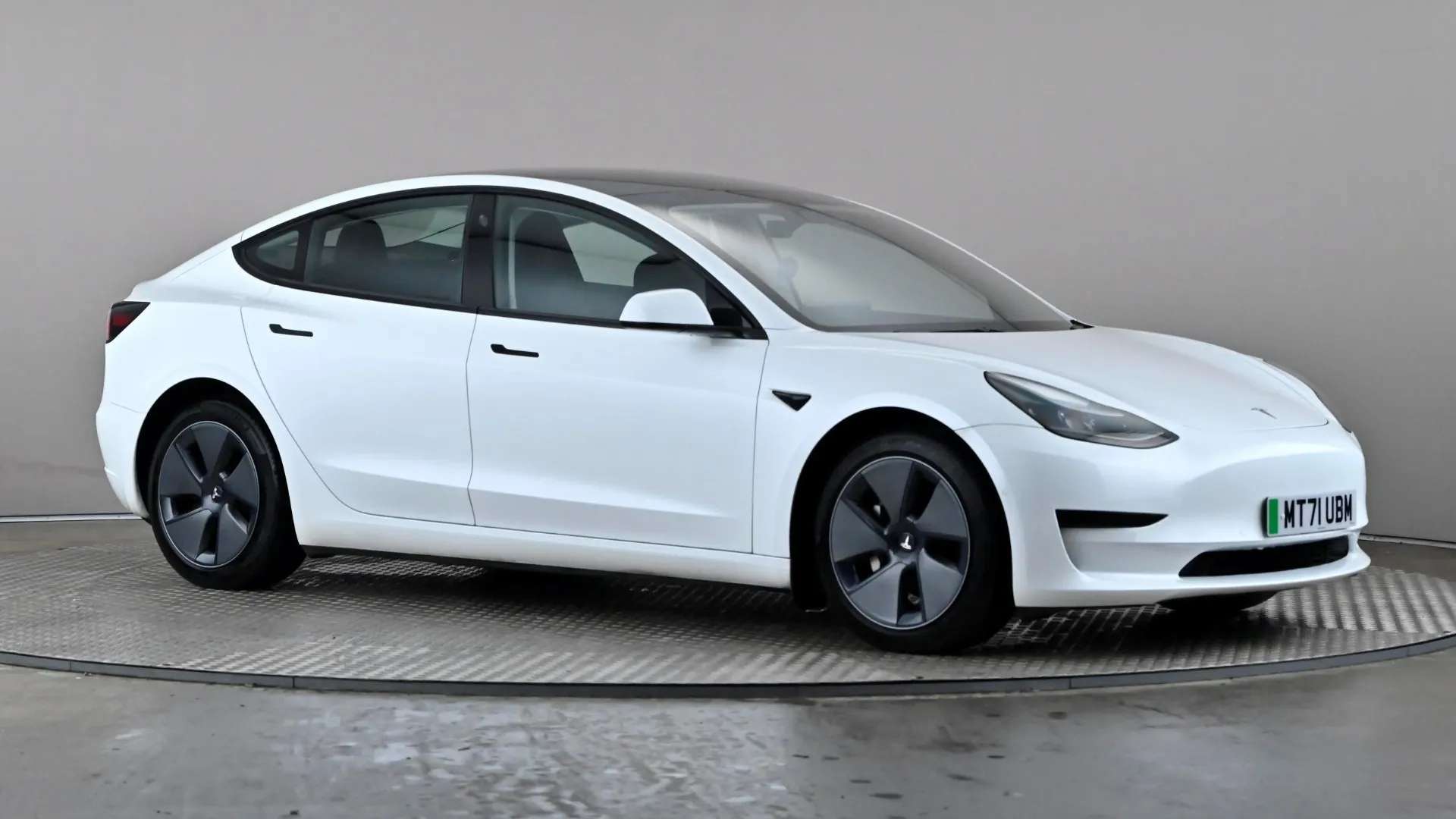 A 2021 TESLA MODEL 3 Standard Plus Auto A 2021 TESLA MODEL 3 Standard Plus Auto