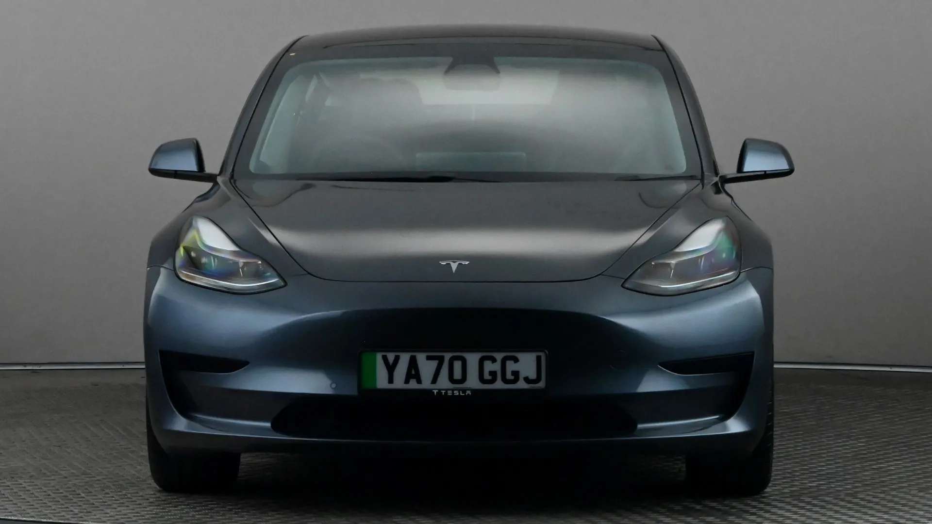 A 2020 TESLA MODEL 3 Standard Plus Auto A 2020 TESLA MODEL 3 Standard Plus Auto
