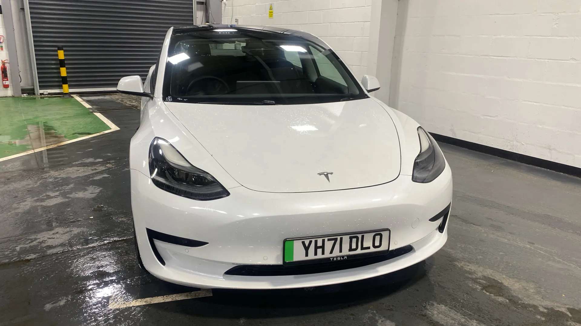 A 2021 TESLA MODEL 3 Standard Plus Auto A 2021 TESLA MODEL 3 Standard Plus Auto