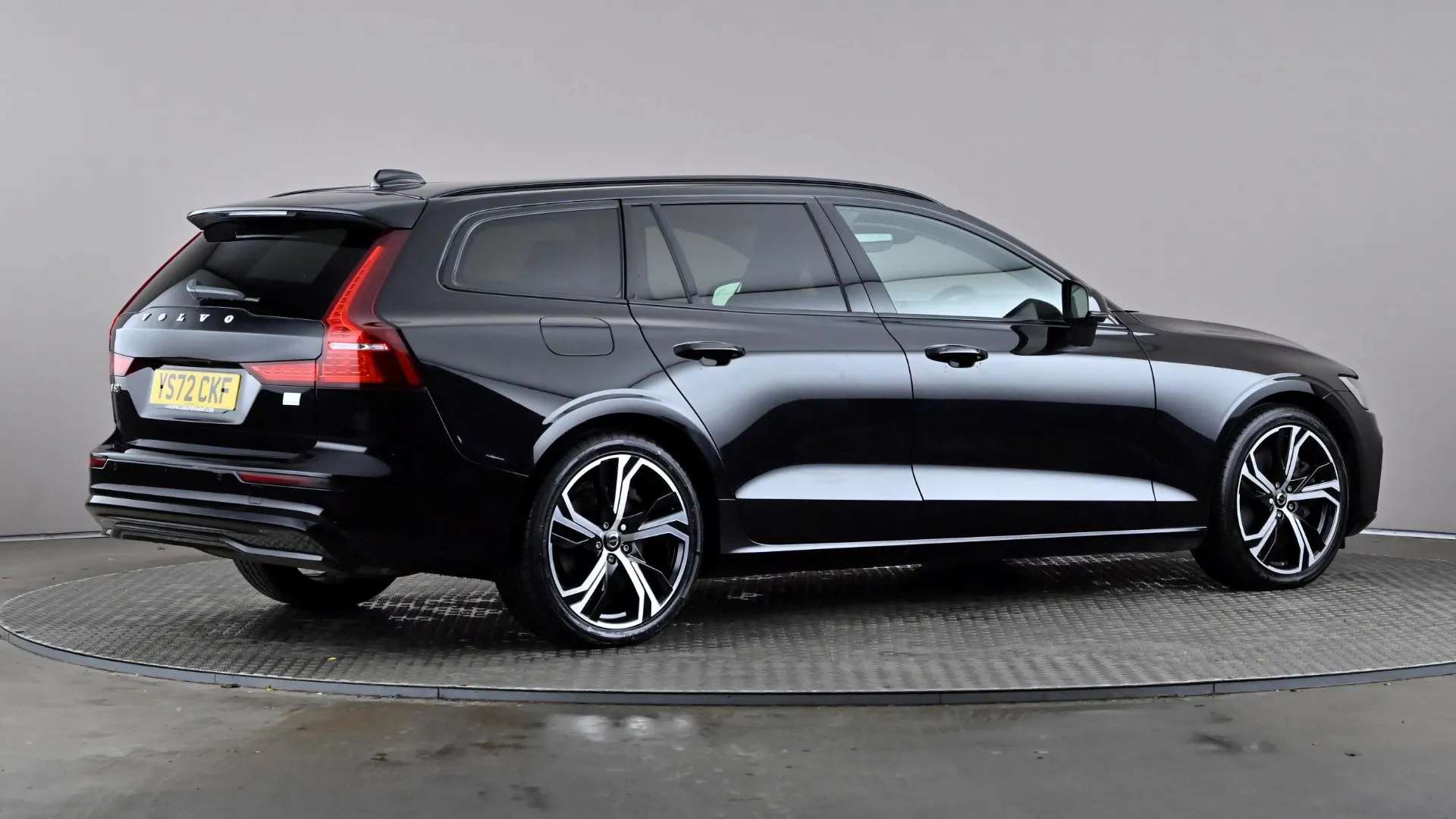 2022 VOLVO V60 2022 VOLVO V60