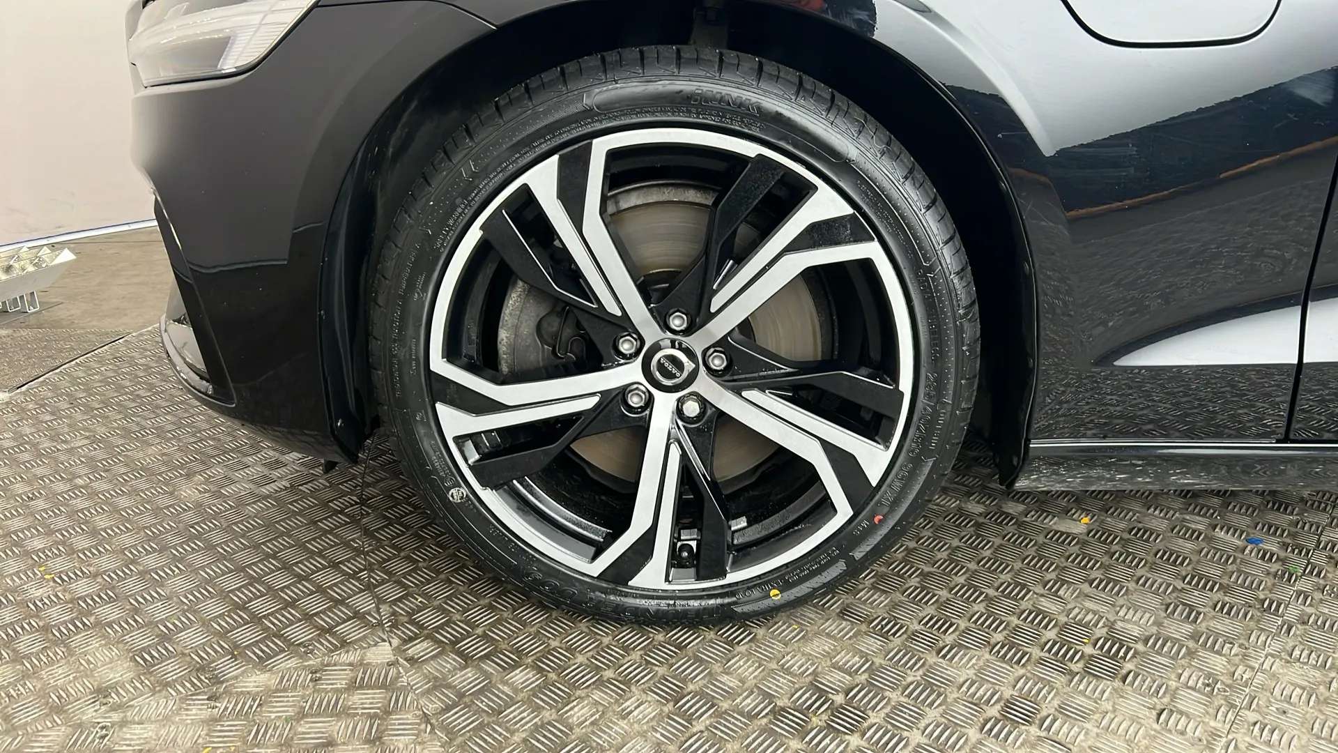 2022 VOLVO V60 2022 VOLVO V60