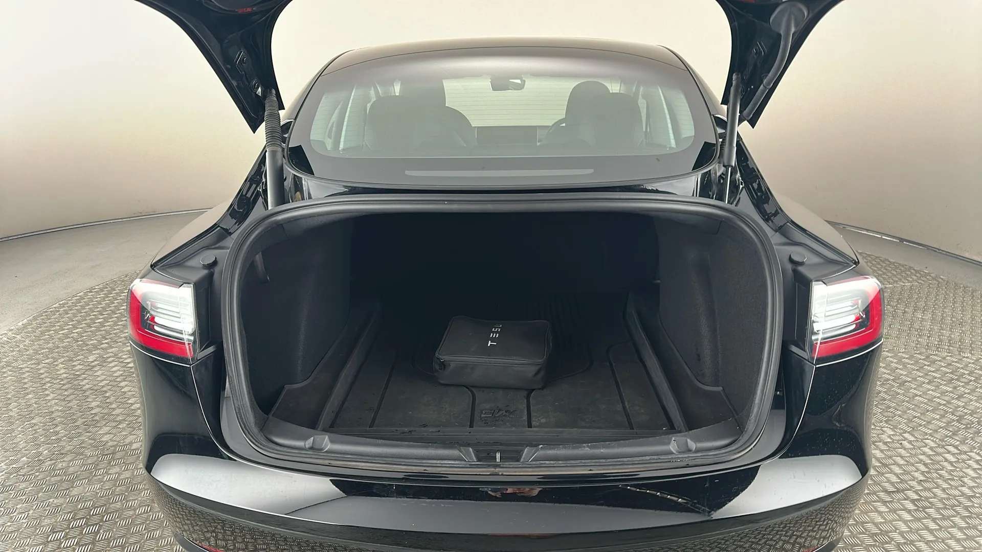 2022 TESLA MODEL 3 2022 TESLA MODEL 3