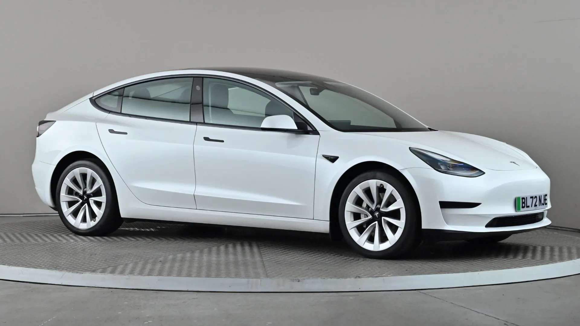 A 2022 TESLA MODEL 3 RWD Auto A 2022 TESLA MODEL 3 RWD Auto
