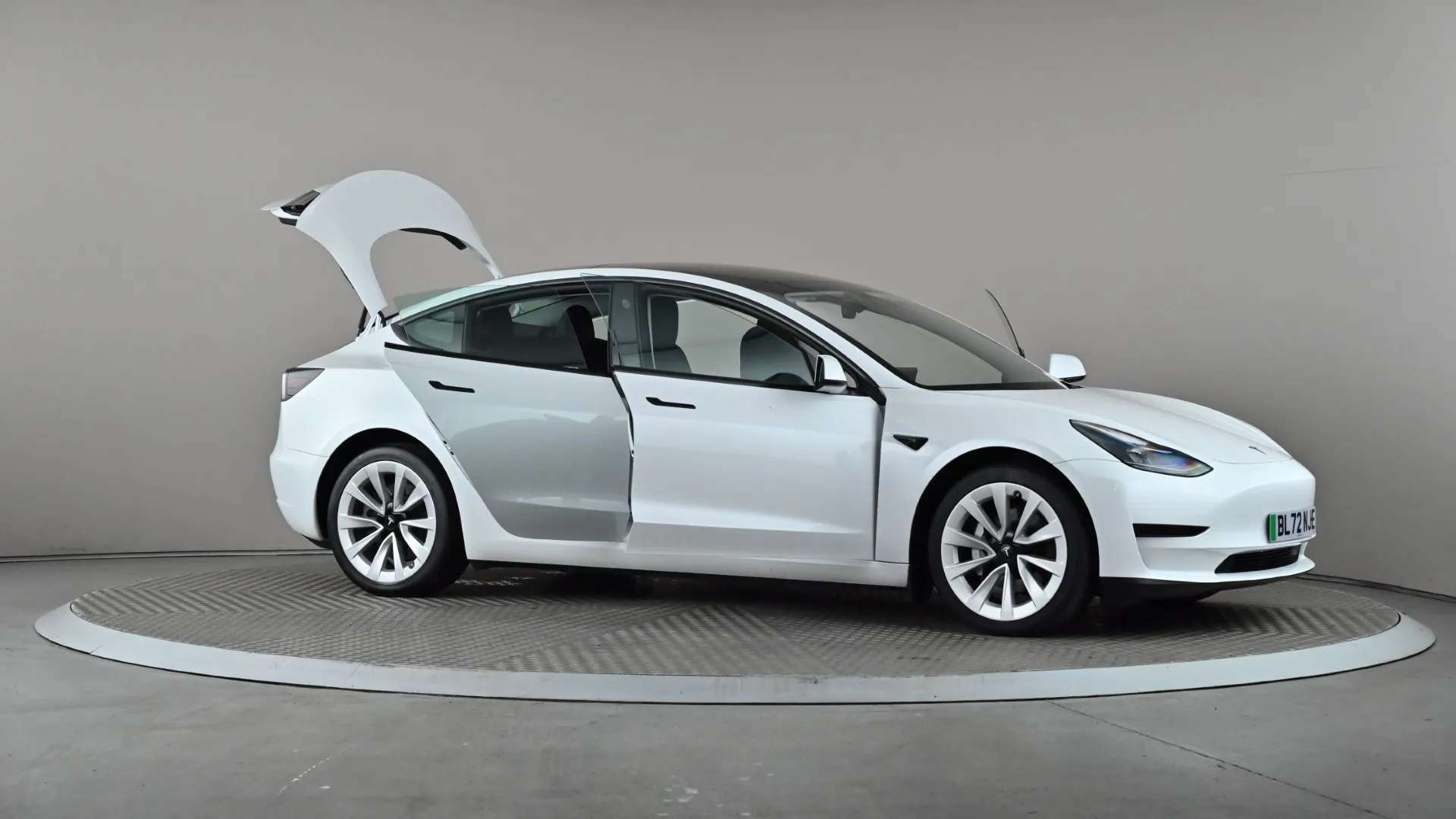 2022 TESLA MODEL 3 2022 TESLA MODEL 3
