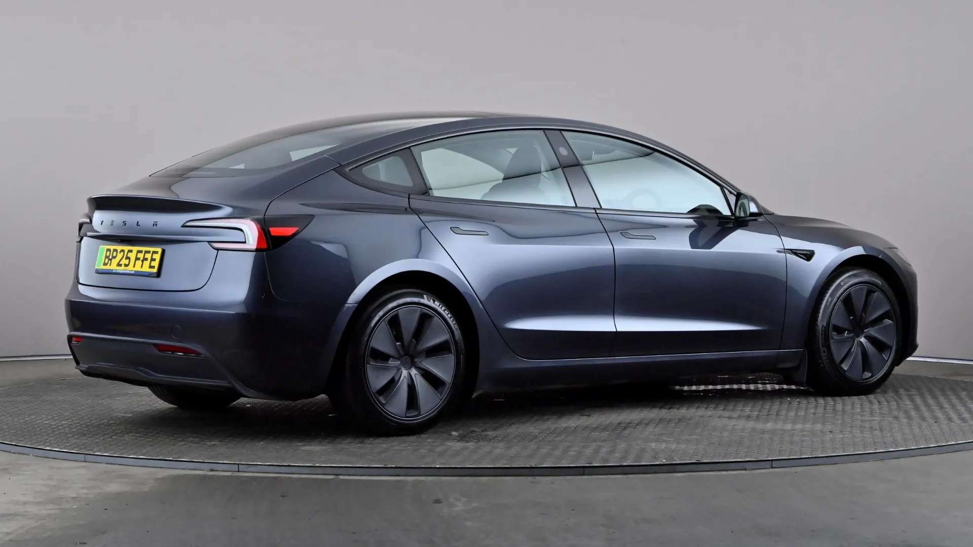2025 TESLA MODEL 3 2025 TESLA MODEL 3