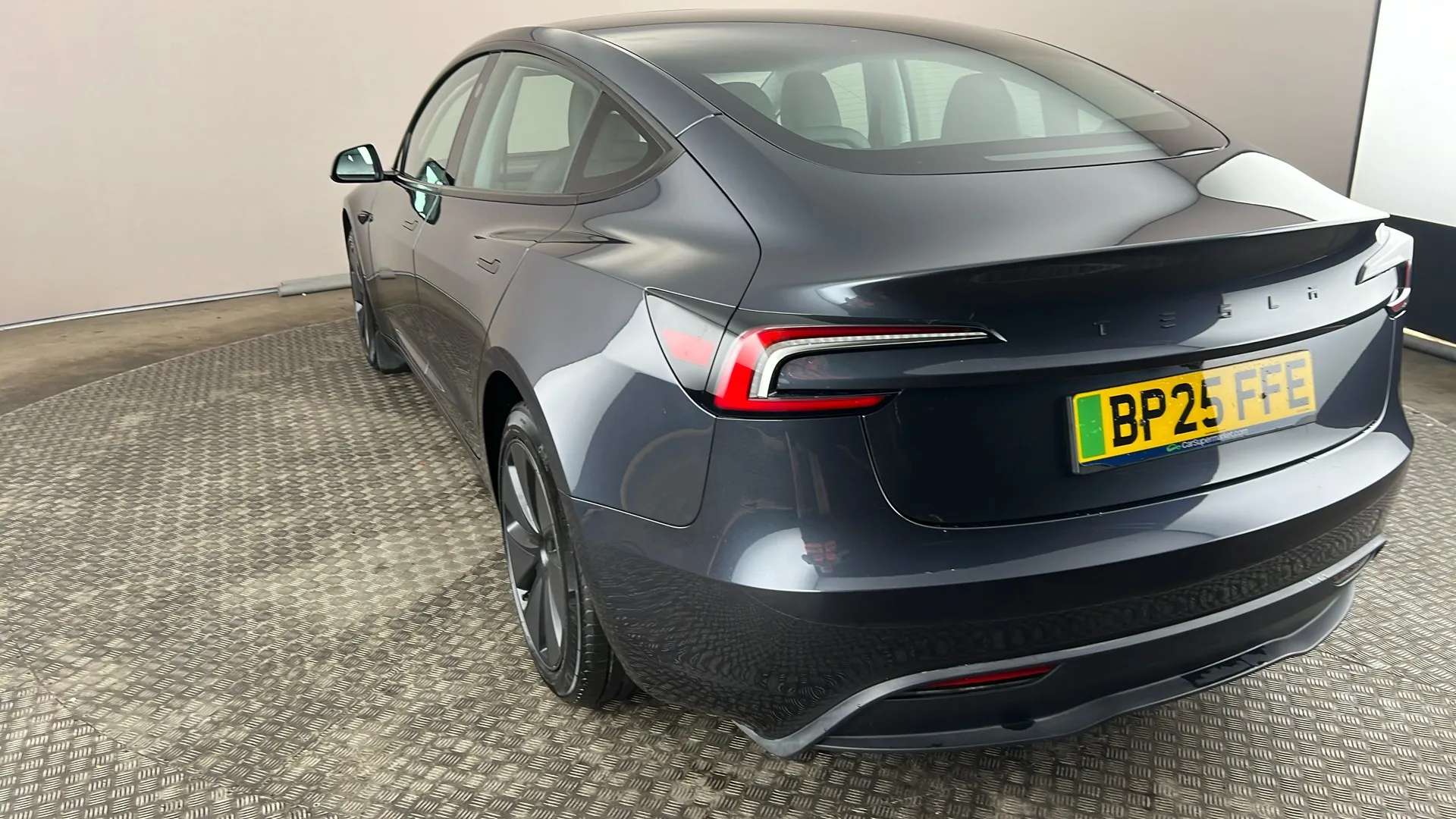 2025 TESLA MODEL 3 2025 TESLA MODEL 3