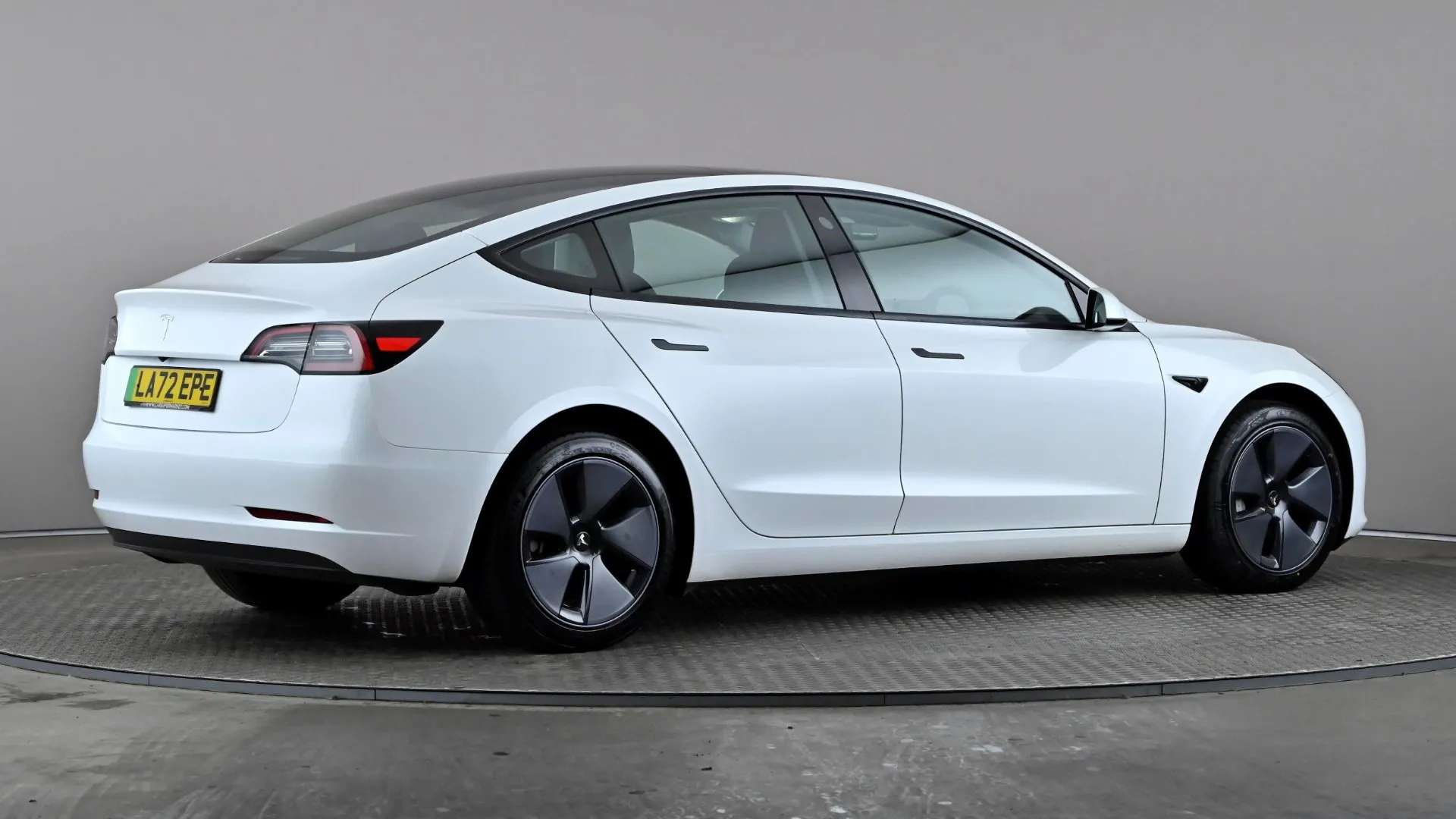 2022 TESLA MODEL 3 2022 TESLA MODEL 3