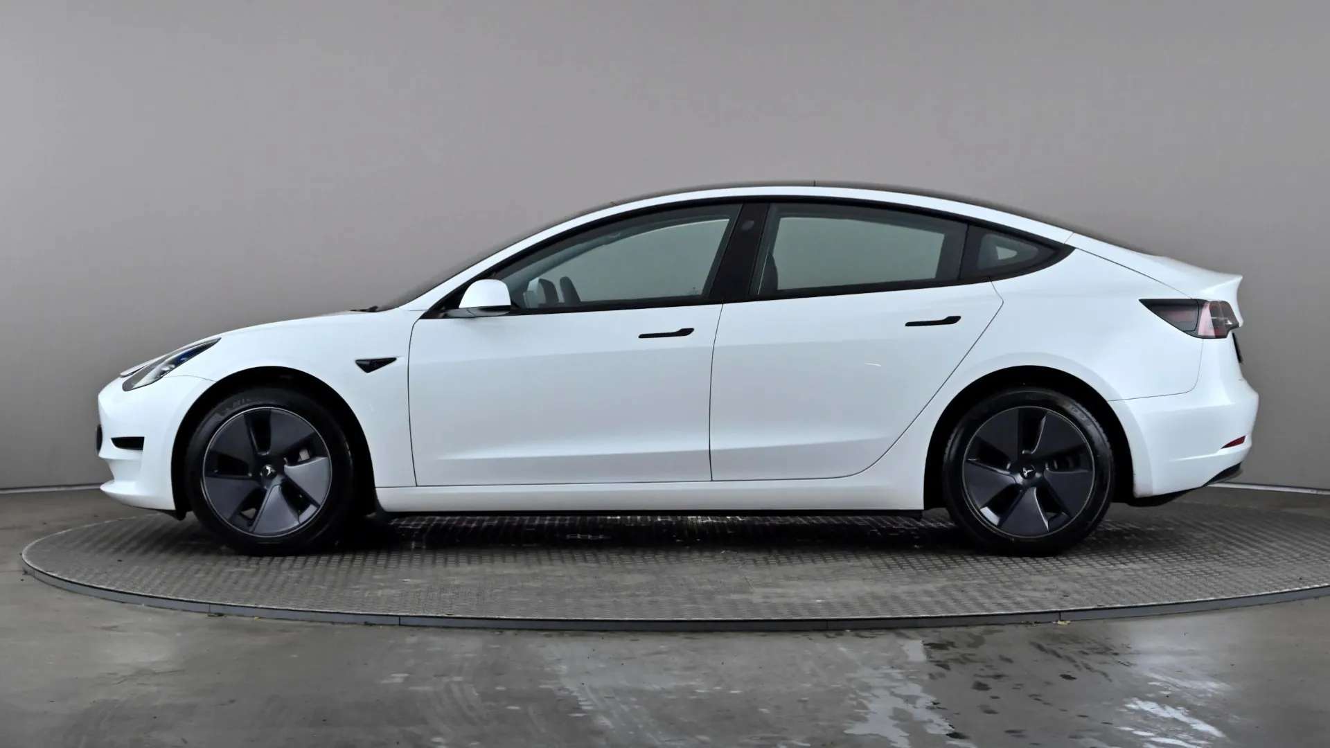 A 2022 TESLA MODEL 3 RWD Auto A 2022 TESLA MODEL 3 RWD Auto