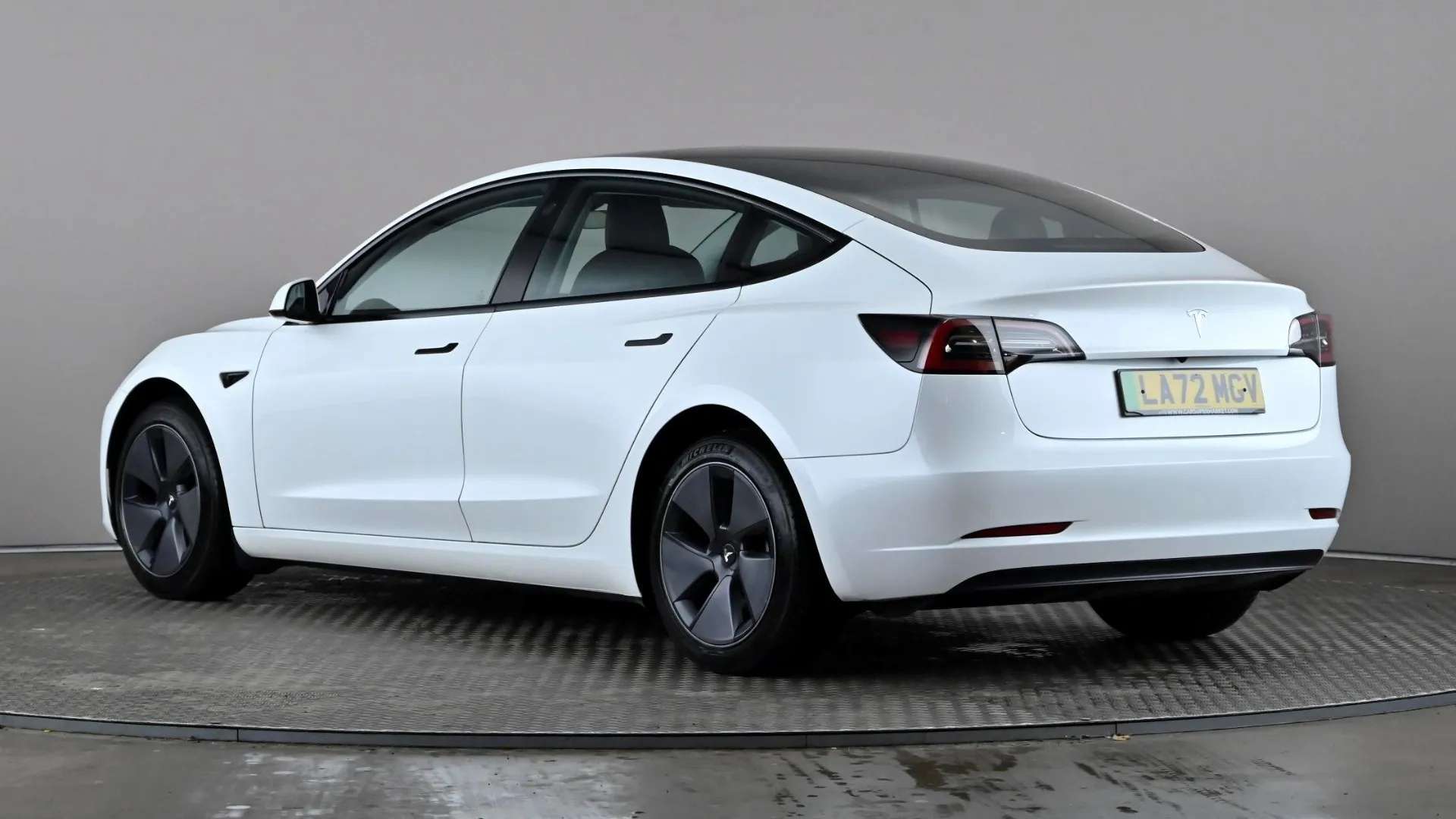 A 2022 TESLA MODEL 3 RWD Auto A 2022 TESLA MODEL 3 RWD Auto