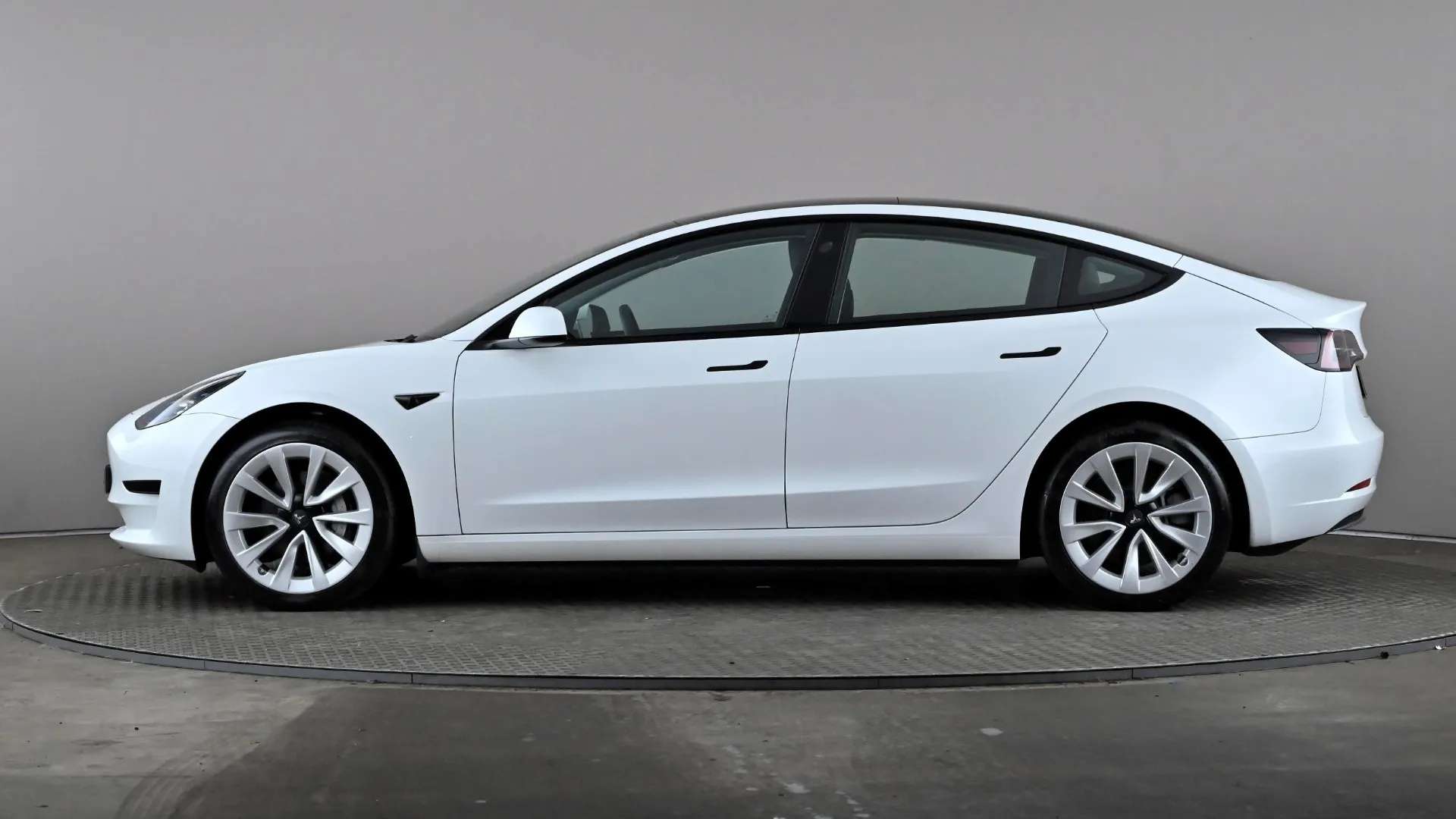 A 2022 TESLA MODEL 3 RWD Auto A 2022 TESLA MODEL 3 RWD Auto