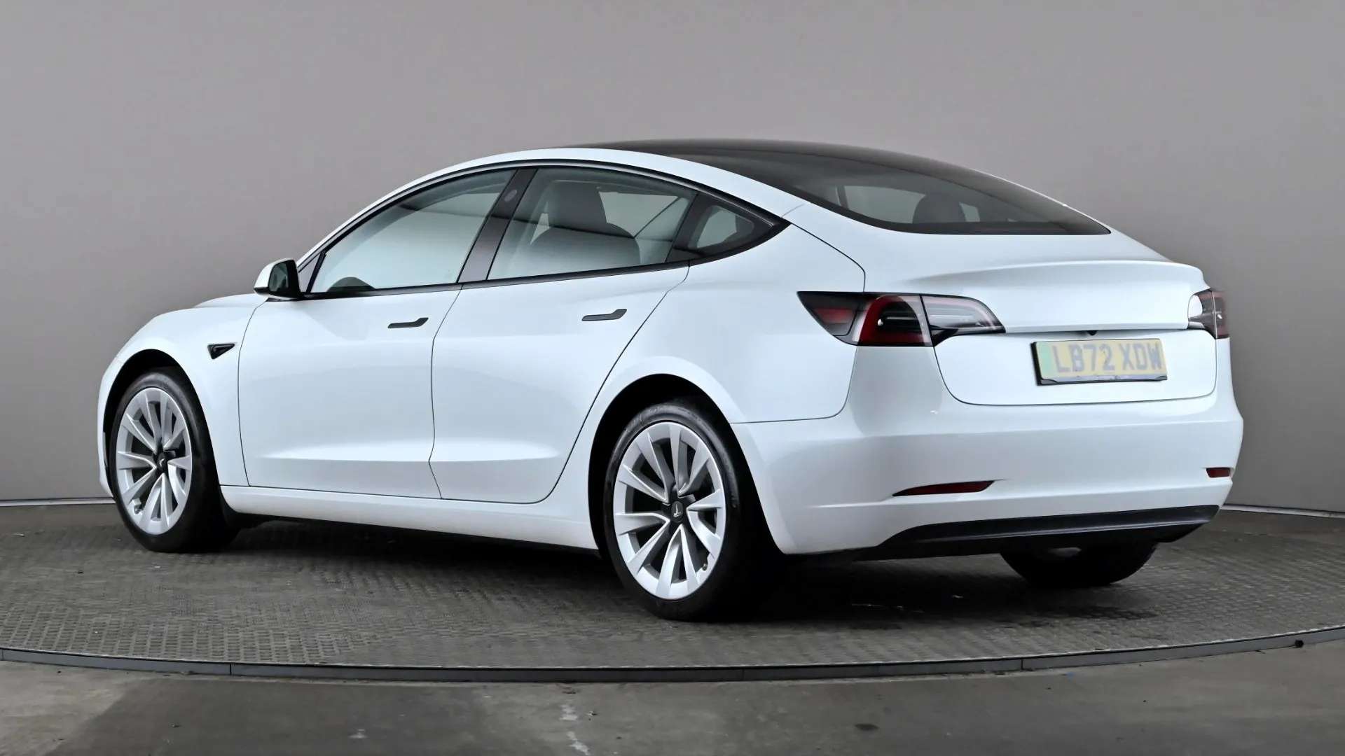 A 2022 TESLA MODEL 3 RWD Auto A 2022 TESLA MODEL 3 RWD Auto