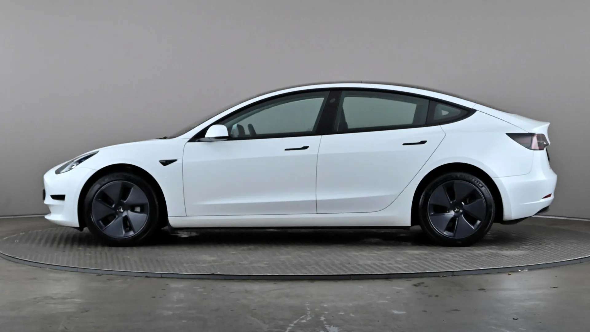 A 2022 TESLA MODEL 3 RWD Auto A 2022 TESLA MODEL 3 RWD Auto