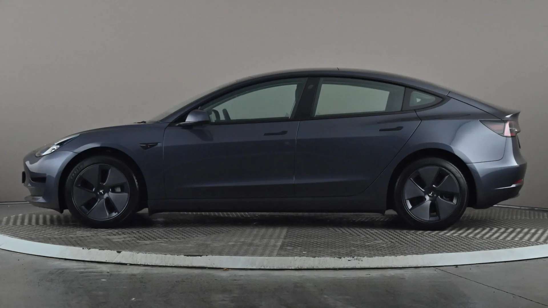 A 2022 TESLA MODEL 3 RWD Auto A 2022 TESLA MODEL 3 RWD Auto