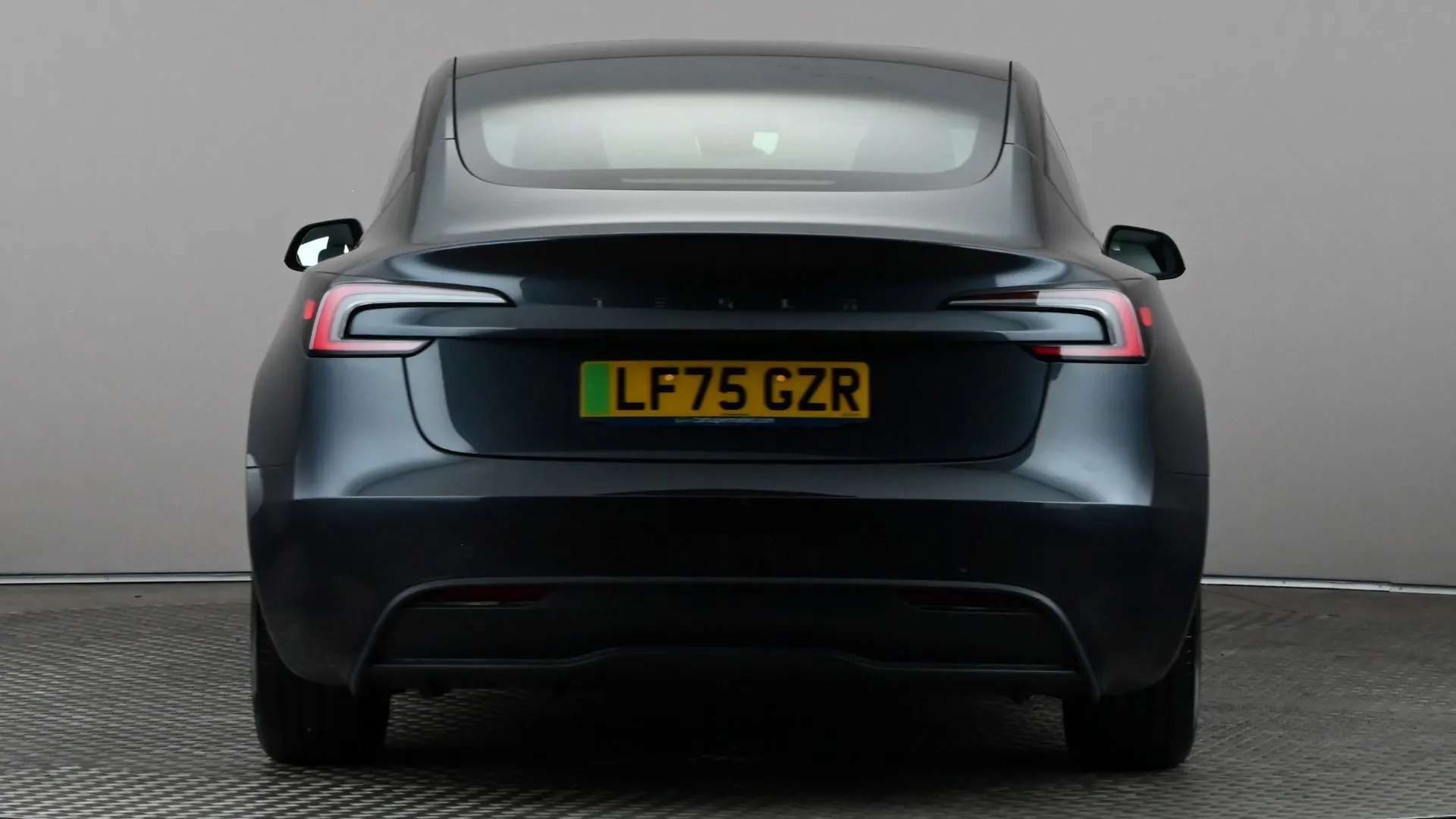 2025 TESLA MODEL 3 2025 TESLA MODEL 3