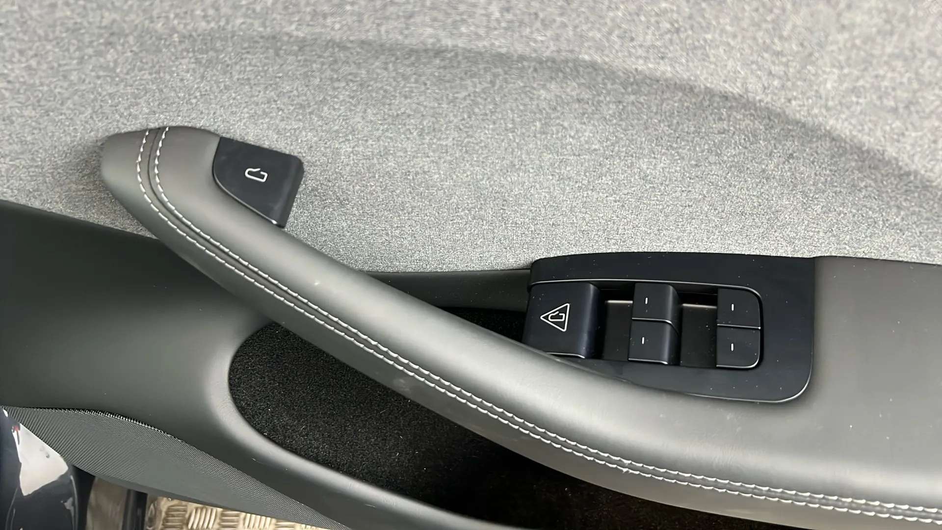 2025 TESLA MODEL 3 2025 TESLA MODEL 3