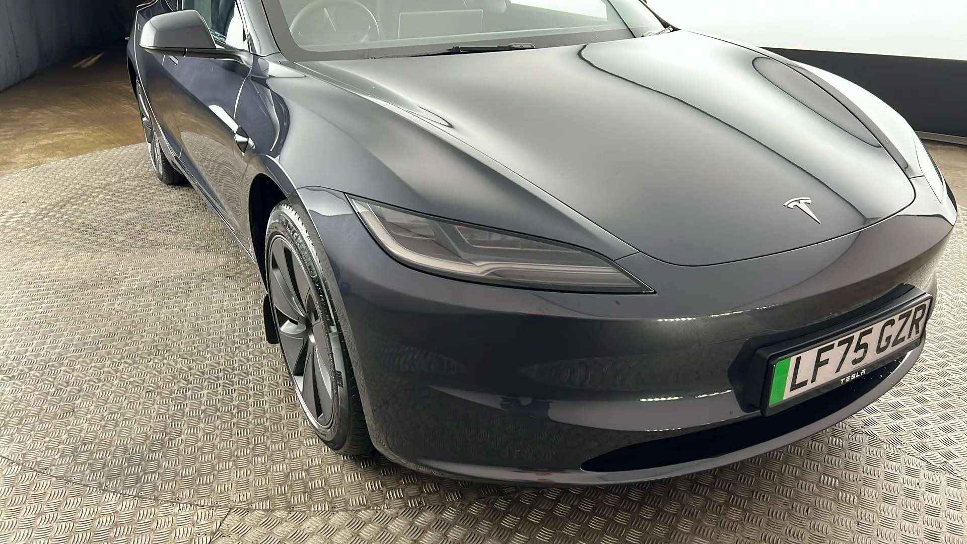 2025 TESLA MODEL 3 2025 TESLA MODEL 3