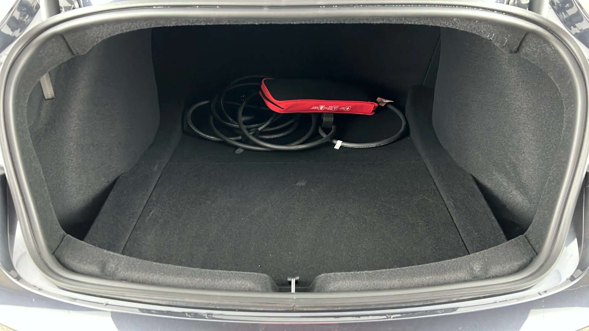 2025 TESLA MODEL 3 2025 TESLA MODEL 3