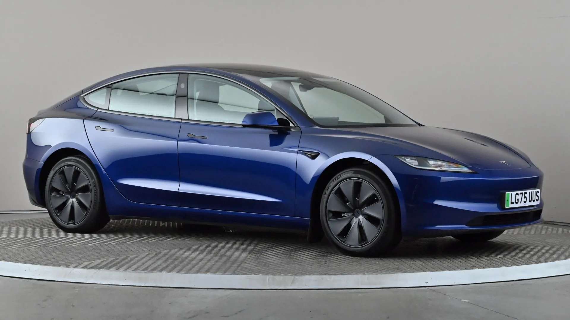 A 2025 TESLA MODEL 3 RWD Auto A 2025 TESLA MODEL 3 RWD Auto