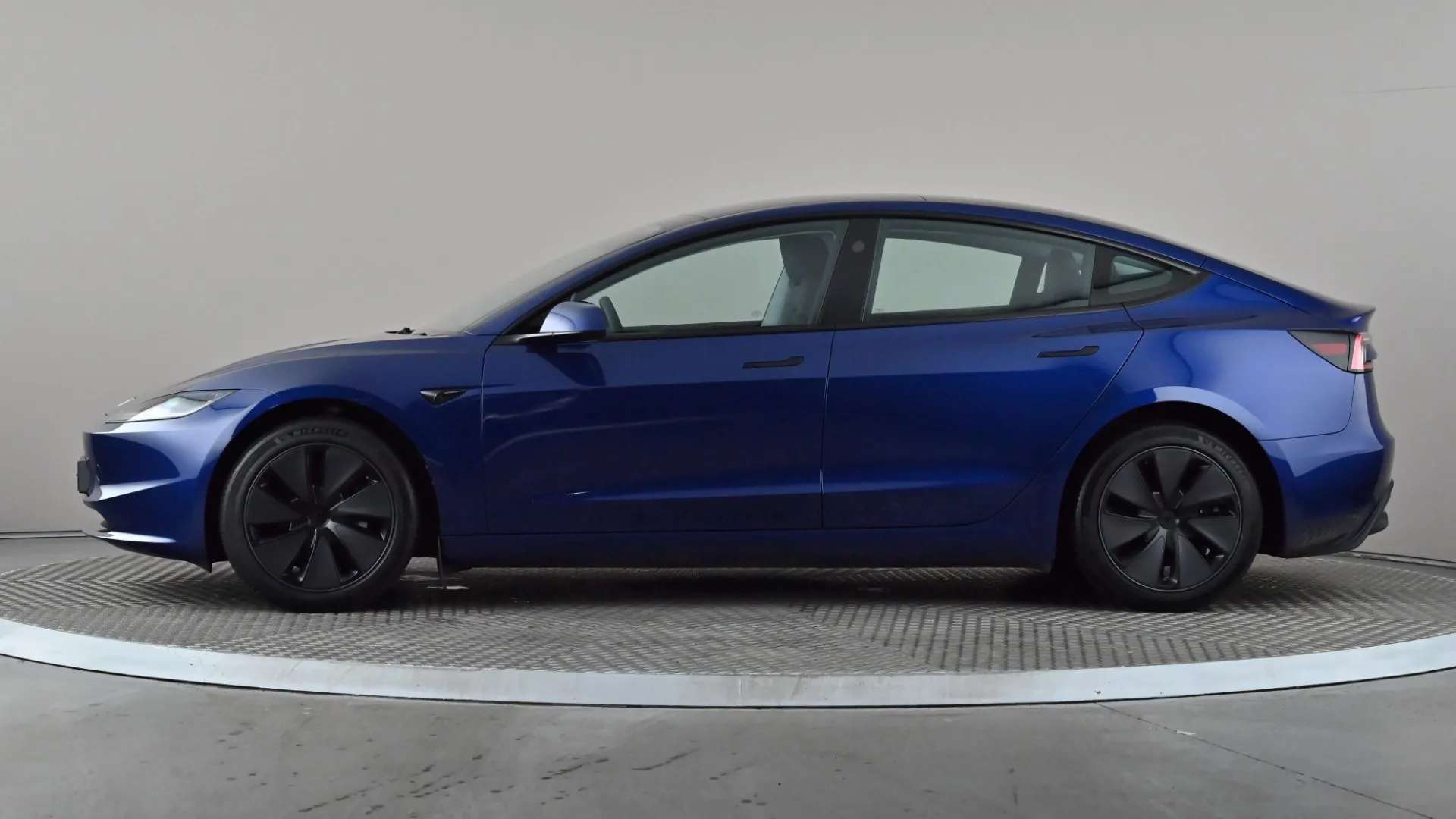 A 2025 TESLA MODEL 3 RWD Auto A 2025 TESLA MODEL 3 RWD Auto
