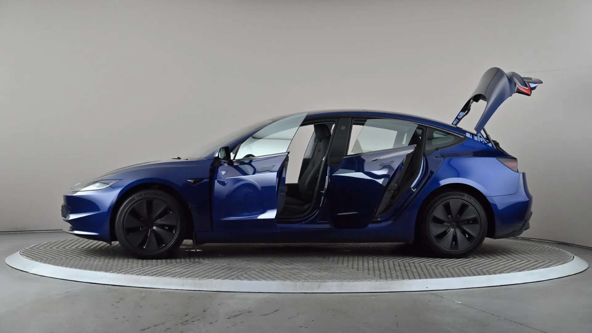 2025 TESLA MODEL 3 2025 TESLA MODEL 3