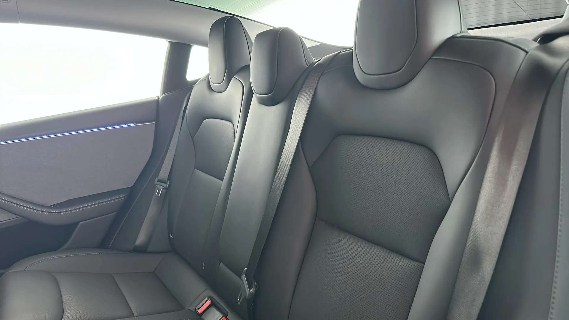 2025 TESLA MODEL 3 2025 TESLA MODEL 3