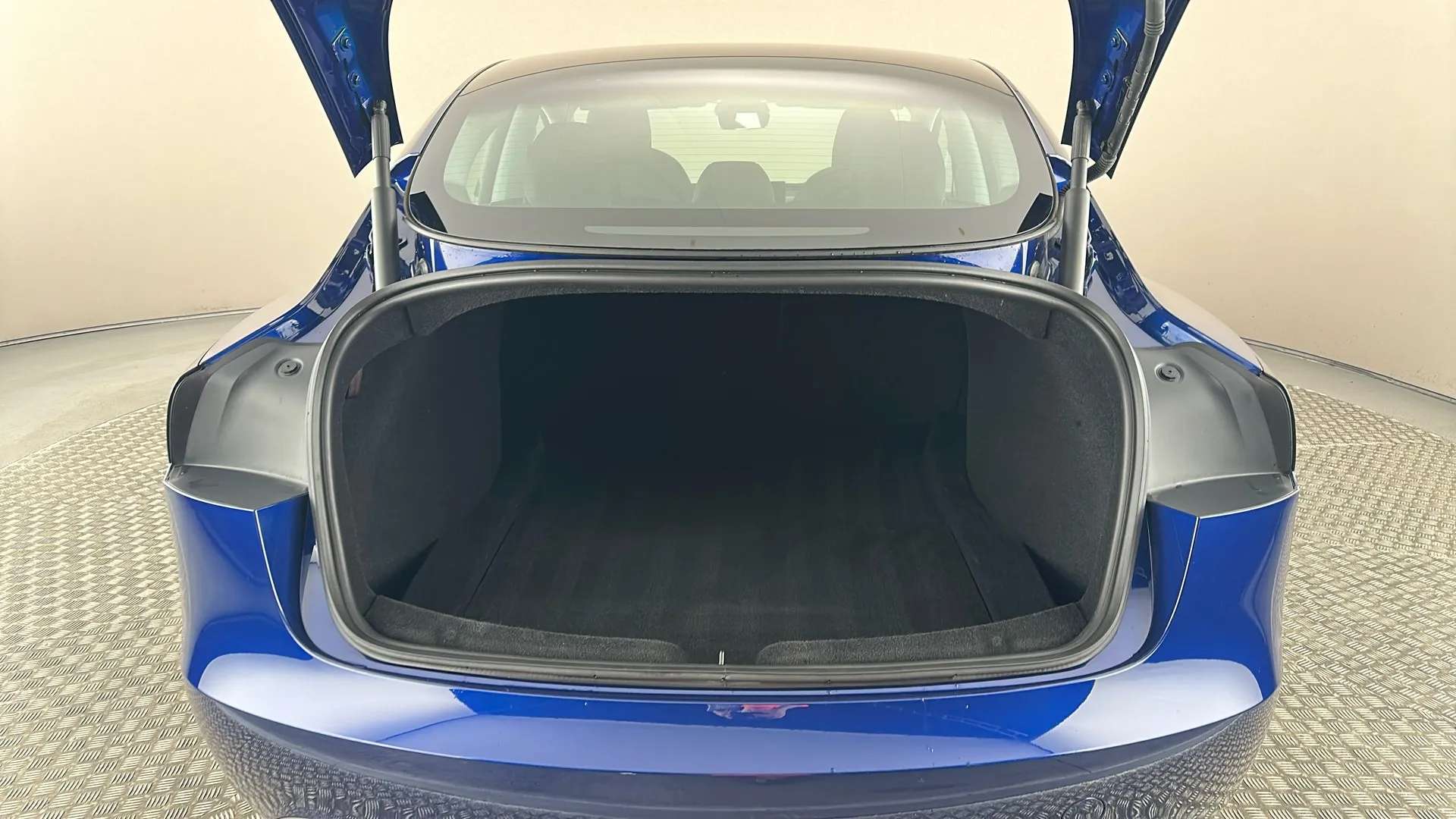 2025 TESLA MODEL 3 2025 TESLA MODEL 3