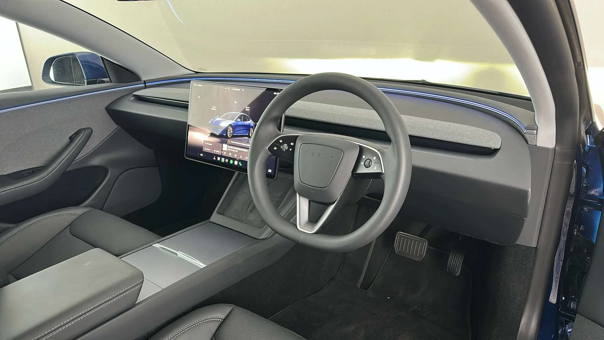 2025 TESLA MODEL 3 2025 TESLA MODEL 3